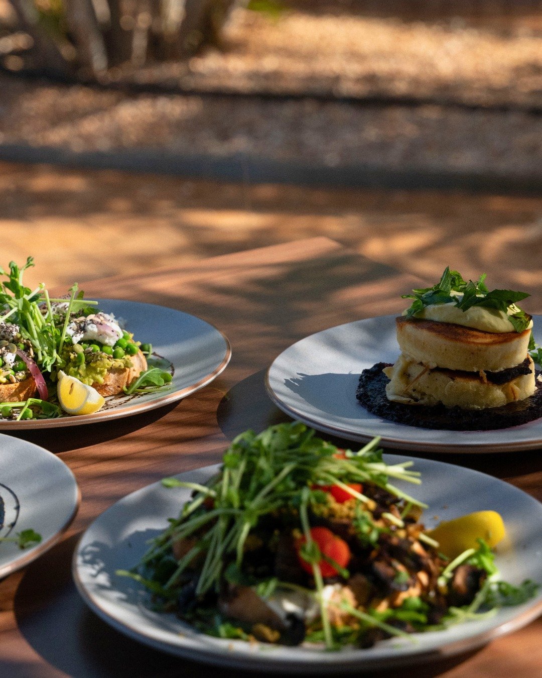Slow mornings, proper breakfast, and a second coffee you didn&rsquo;t plan on&hellip; that&rsquo;s how it goes here. 

Weekend is almost around the corner! Come have a long breakfast at Whalers :)