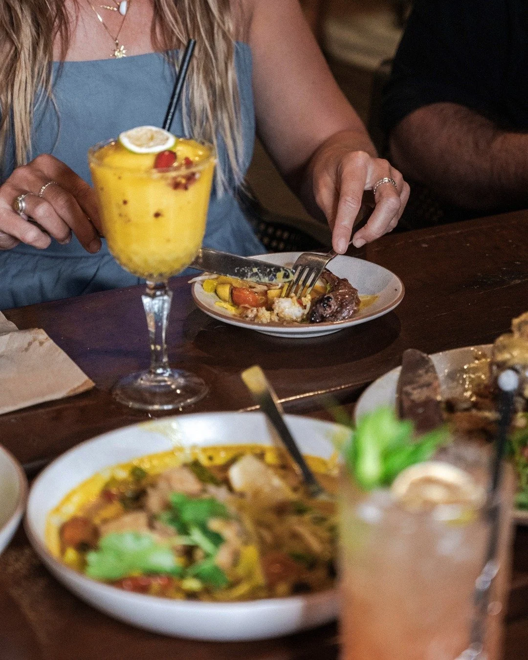 Happy Friday! We love the Friday night dinner here at Whalers. 

One course and 1 drink somehow turns into the whole night. 🤩