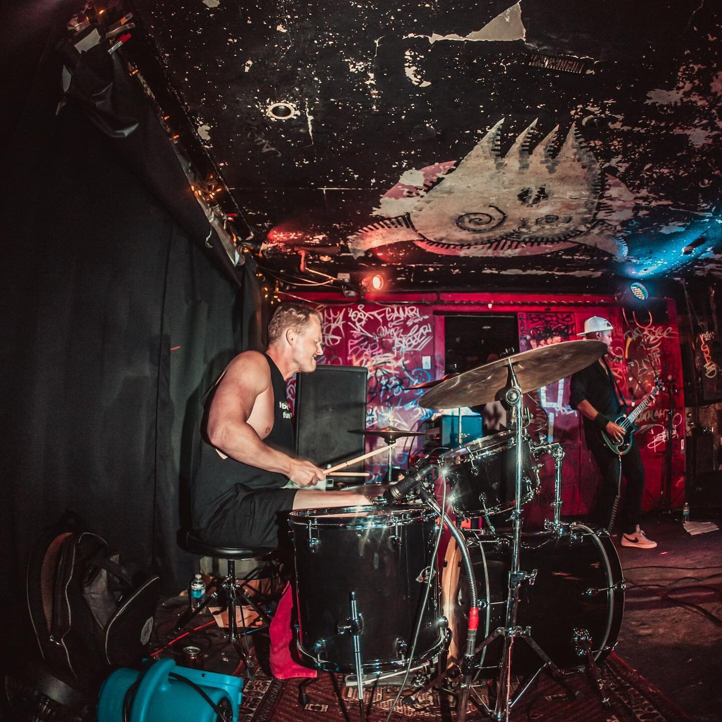 Sick shot from @thesneakydees with @callthewolf, 7/22/22. Photo cred to @carlyboomer 💰
&bull;
&bull;
&bull;
#drums #drummer #drum #drumlife #drumfam #instadrums #instadrummer #gig #concert #live #livemusic #band #venue #work #grind #hustle #rock #ro