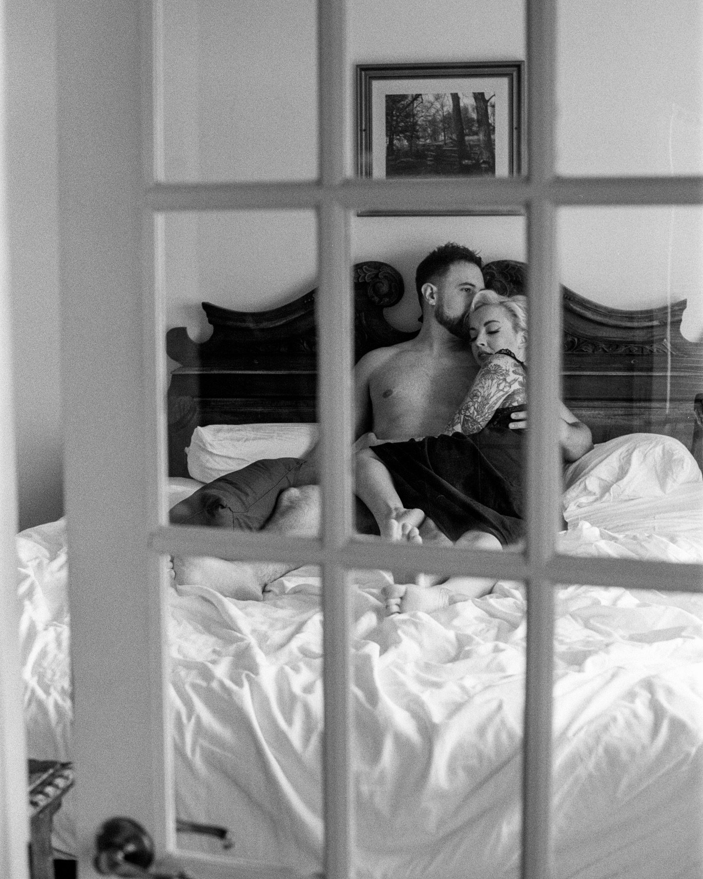 Relaxing at the Lafayette Hotel before roaming around in the chilly air. 

&bull; mix of digital, black/white 35mm film, &amp; color 35mm film 

dakotaburnsphotography.com