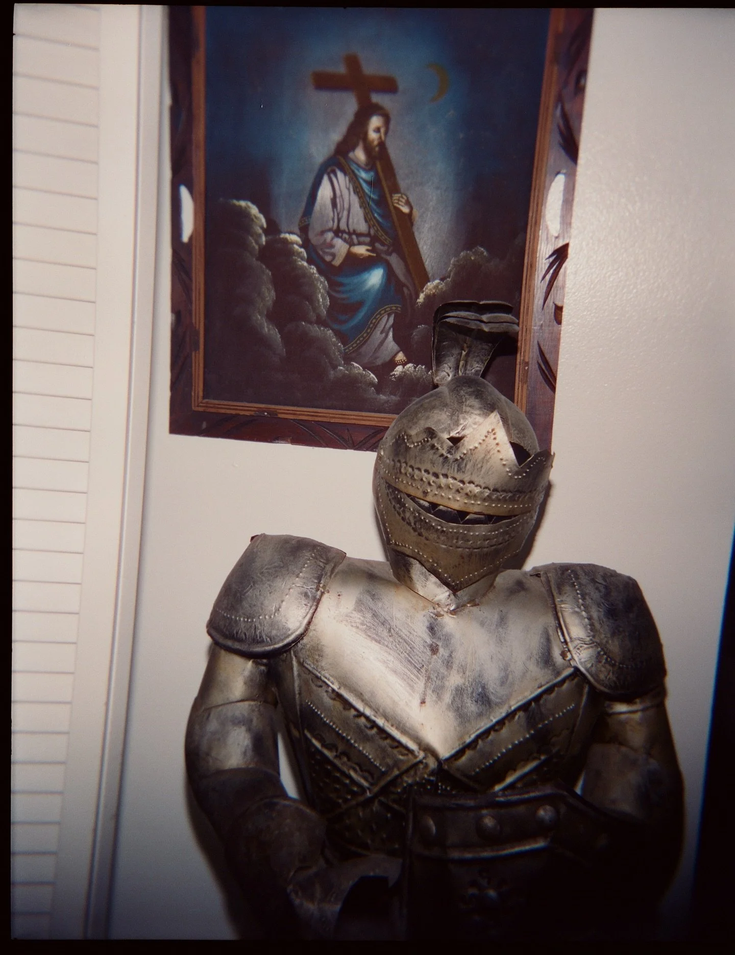 Love notes from a wedding &mdash; 🪽

&bull; medium format 120 film

dakotaburnsphotography.com

📍Madison, WV