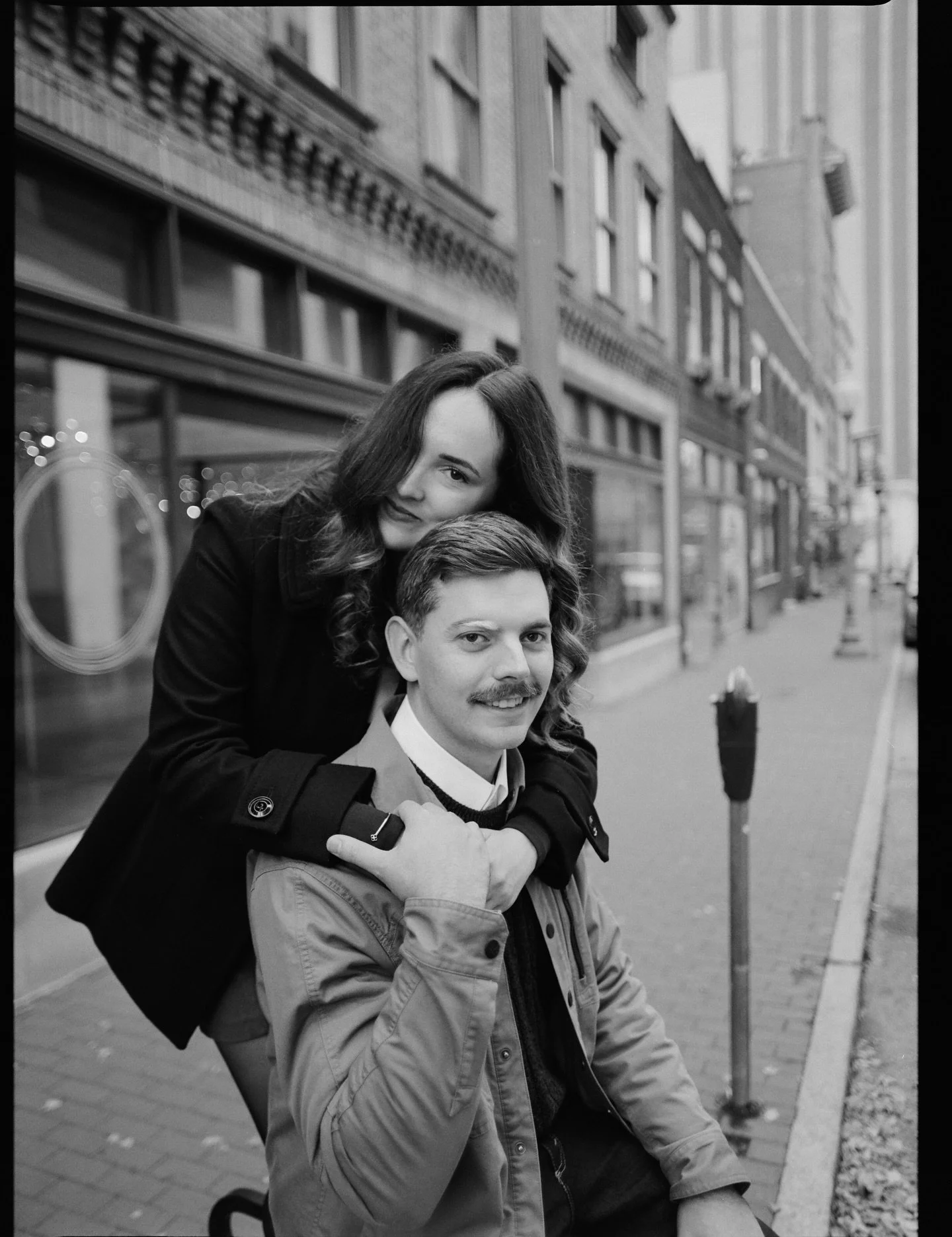 Back to city streets and autumn weather.🍁🏙️

&bull; medium format 120 film

dakotaburnsphotography.com

📍Charleston, WV