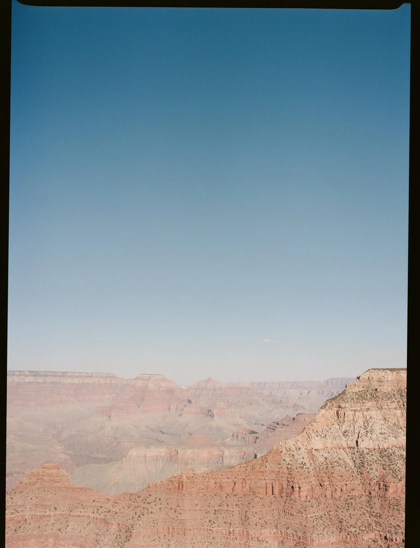 Grand Canyon. 

&bull; medium format 120 film

dakotaburnsphotography.com

📍Arizona