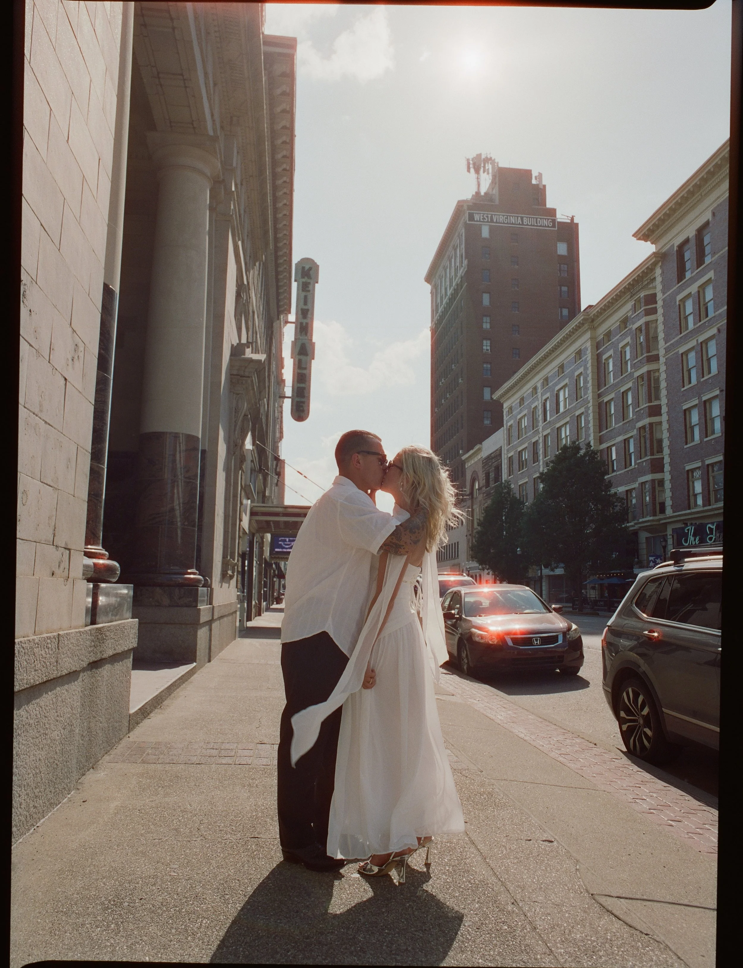 Roaming the streets and lobbies with H &amp; D.✨

&bull; mix of digital, 35mm film, &amp; medium format 120 film

dakotaburnsphotography.com

📍Huntington, WV