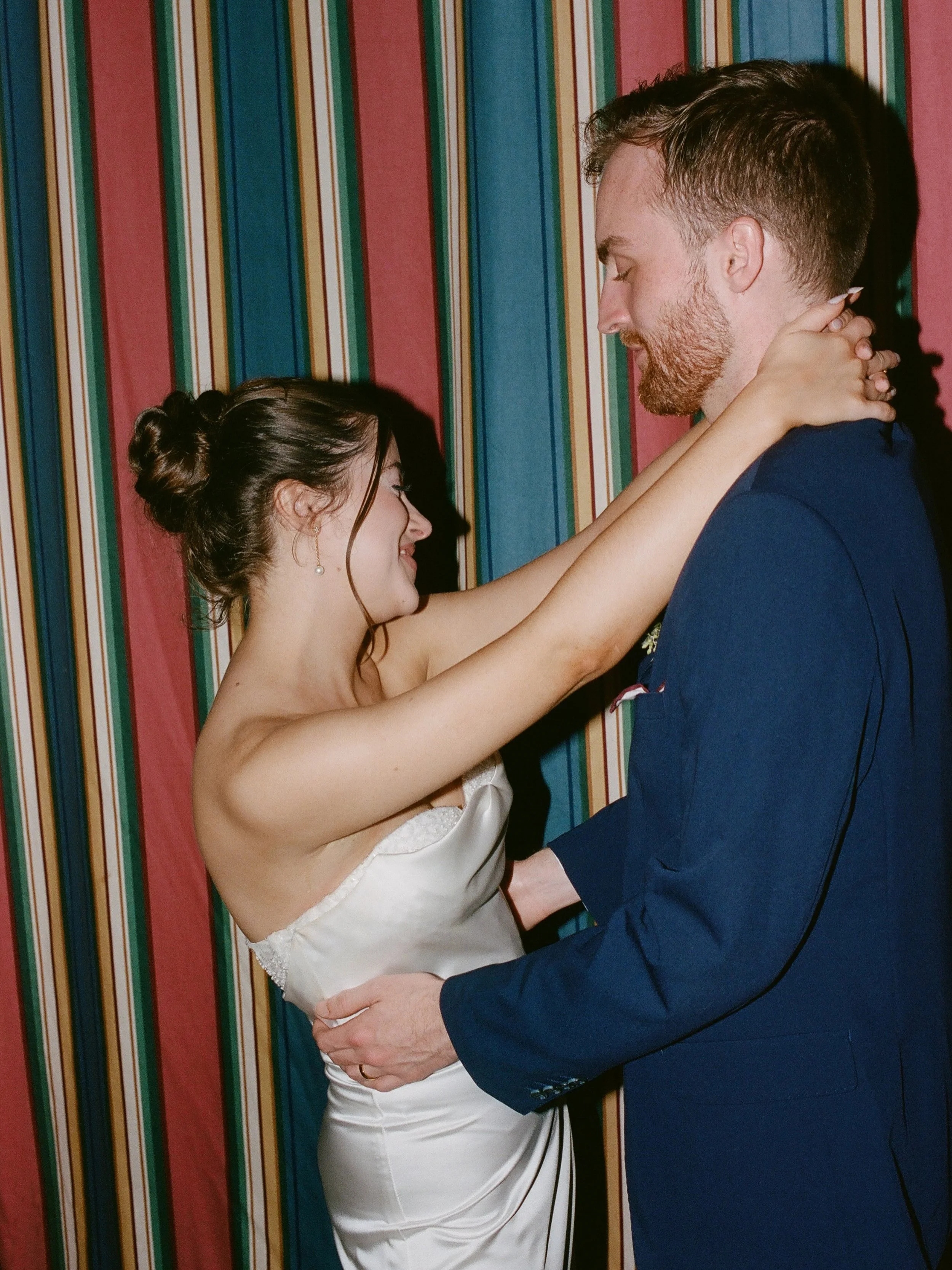 The first dance became a private one.💫

When being in front of everyone became a little too overwhelming, they slipped away and had this moment to themselves instead. Just the two of them, some direct flash, and probably my favorite set of curtains 