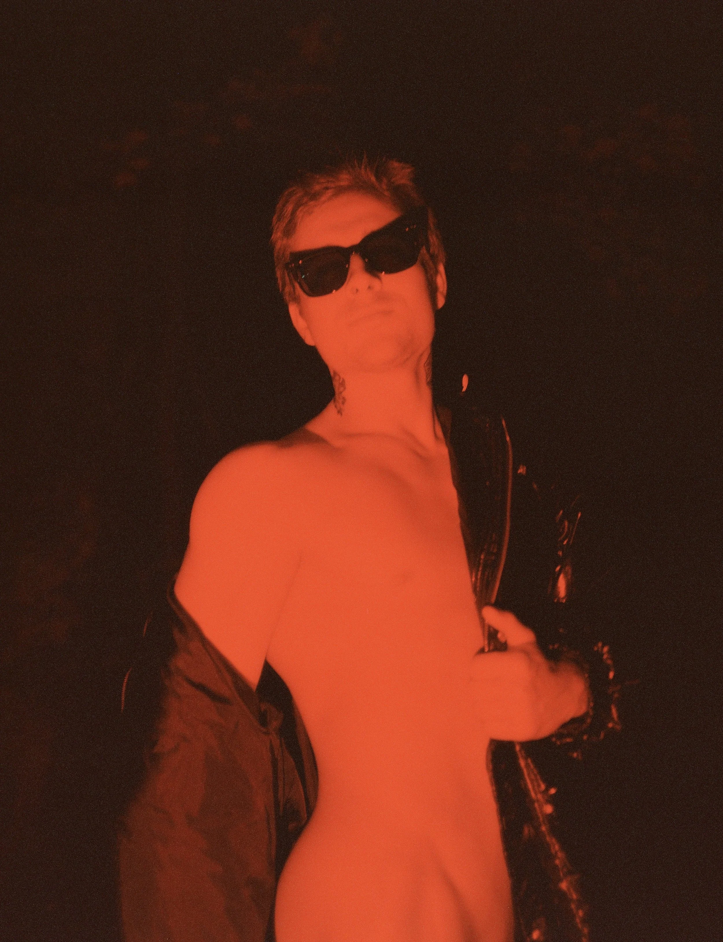 film forward wedding photographer edgy chic 120 film 35mm editorial fashion dakota burns photography dakotaburnsphotography couples wv West Virginia destination NYC LAX california worldwide vogue NYMM new york marriage magazine elopements unconventio