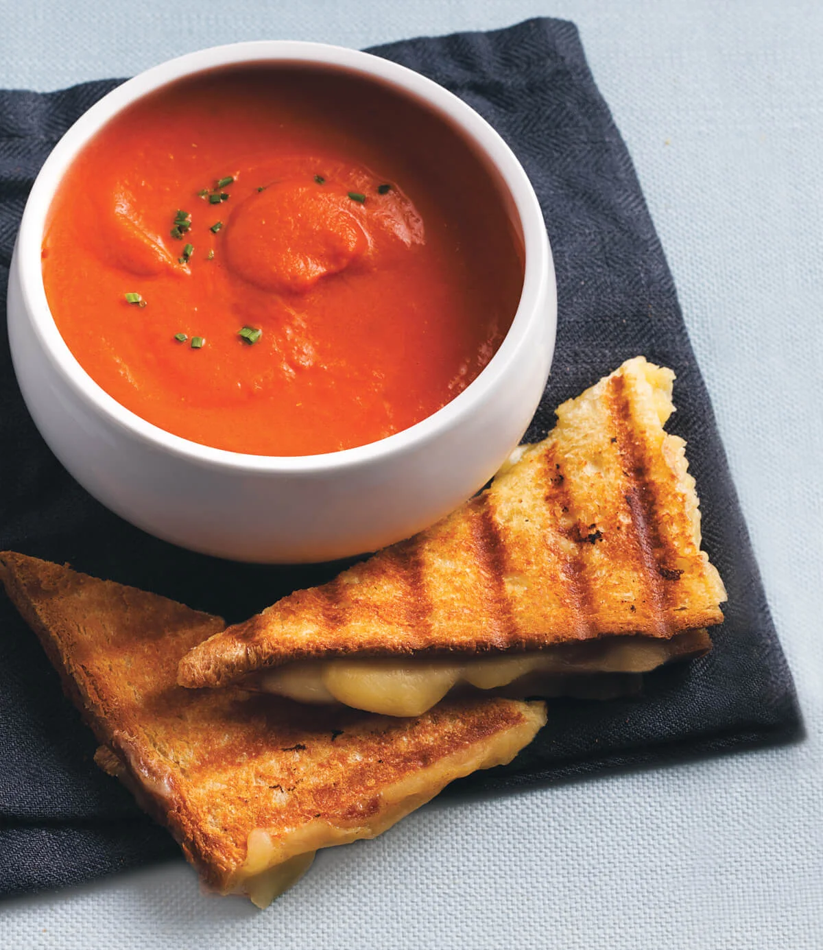 grilled_cheese_tomato_soup.jpg