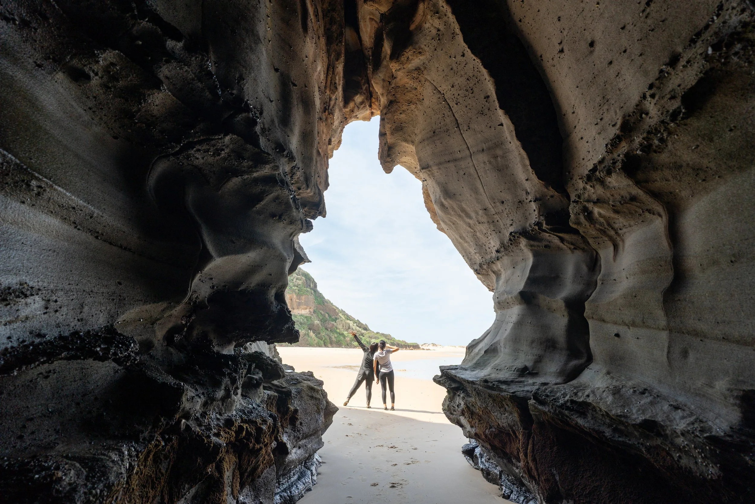 Central Coast Sea Caves Expedition - Hikeandseek Community Hike