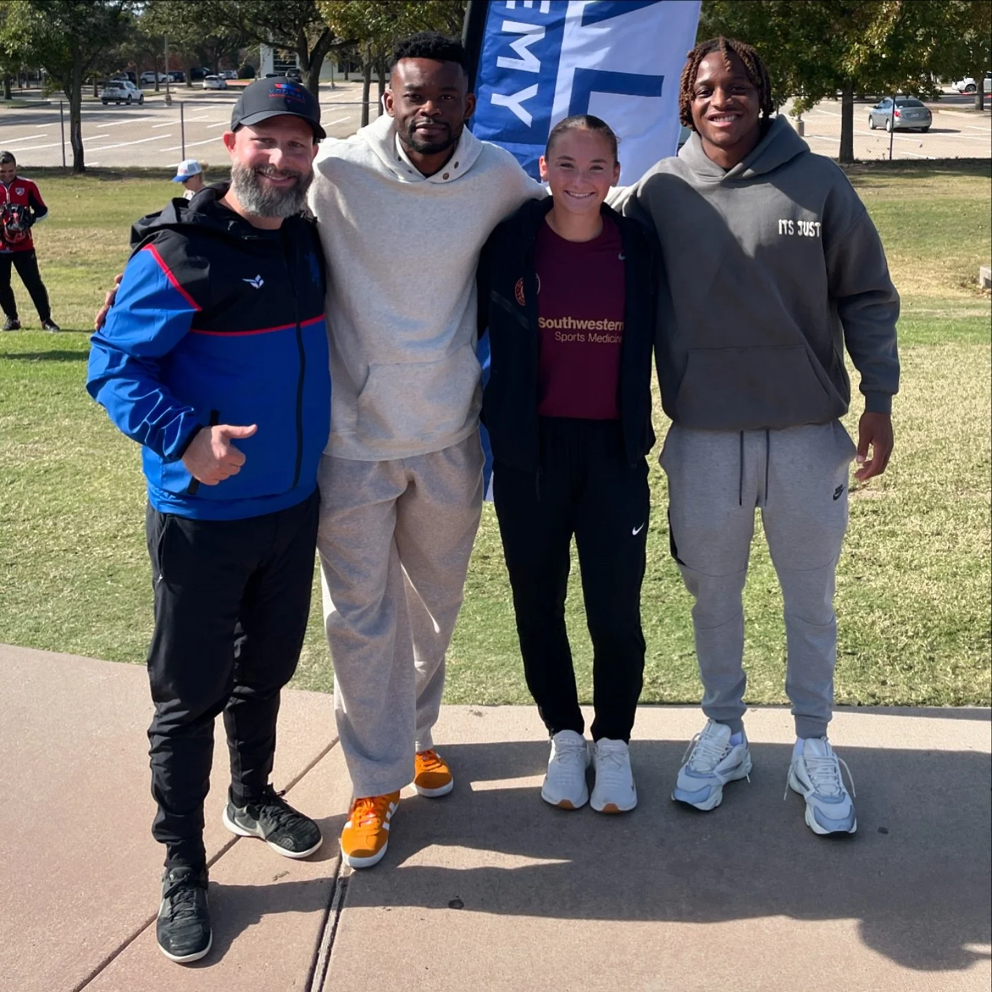 Thank you to Pro Players, Eugene Ansah @eugeneansah13 , Tomas Pondeca @tomas10_official , and Dallas Trinity&rsquo;s Sealey Strawn @sealeystrawn for coming out to Vedral Soccer Camp to speak to the kids and sign autographs. 

#vedralsocceracademy 
#s