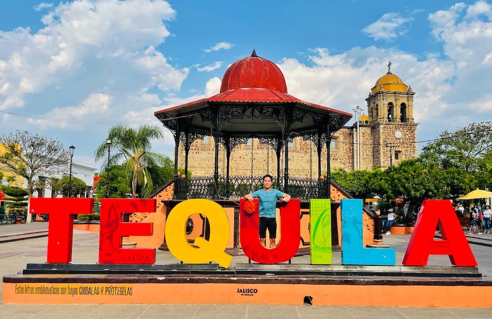 Sapiens: How Filipino Sailors—and Coconuts—Helped Create Mexico’s National Drink