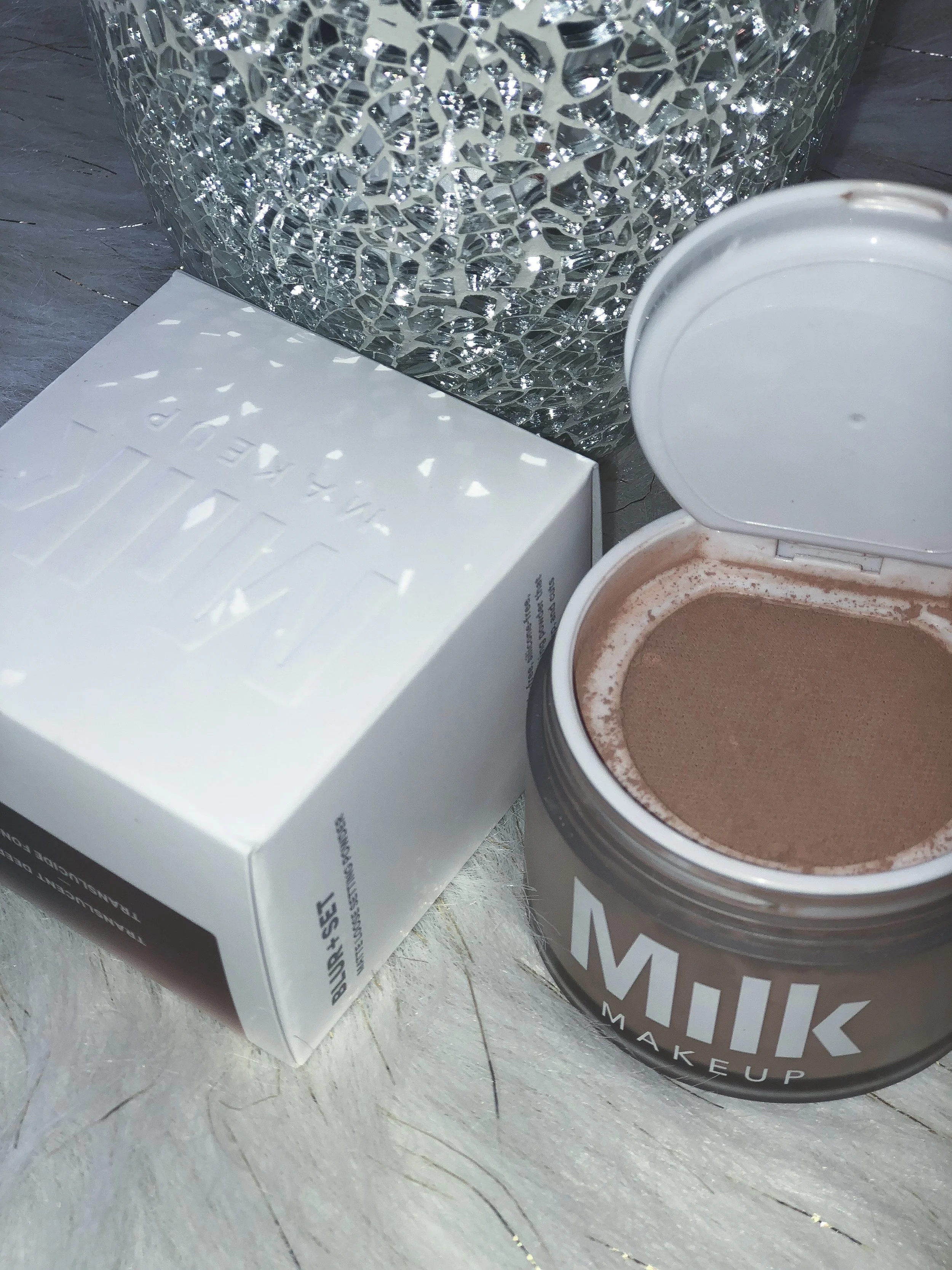 Milk Makeup Blur+Set Powder 
