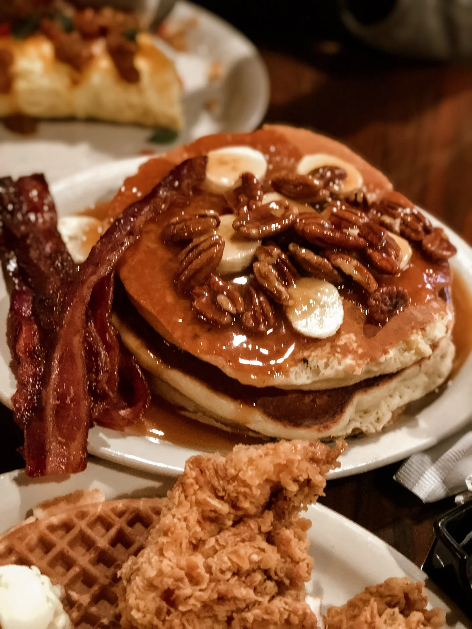 Brunch at LoLo’s Chicken & Waffles