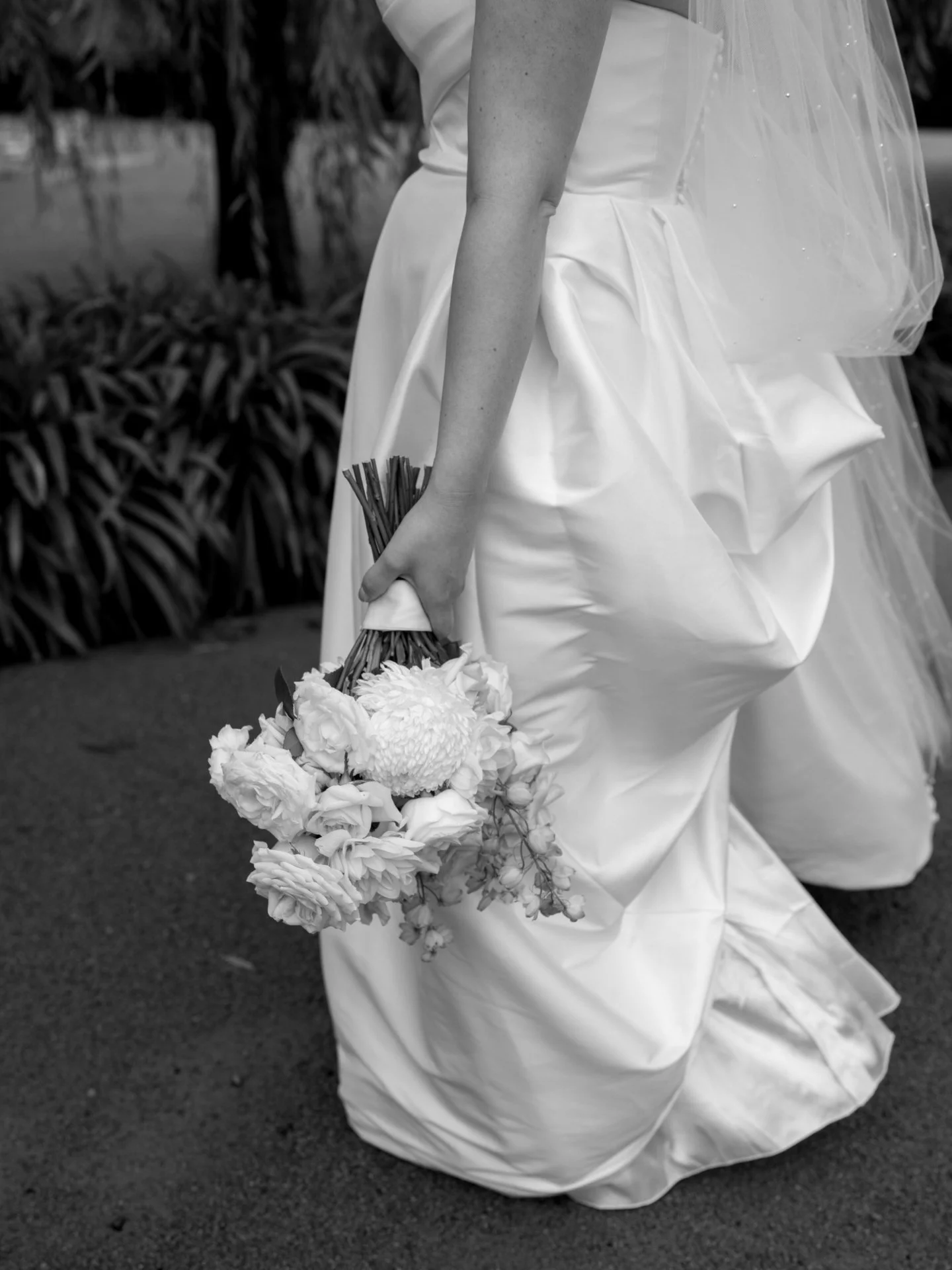 The little details that help tell your story 

~

Venue @montrosehousesouthernhighlands
Bride/s Dress Designer/s: @bridesofbeecroft
Makeup &amp; Hair: @airlieandco
Florist: @florry._

elizajadephotography.com