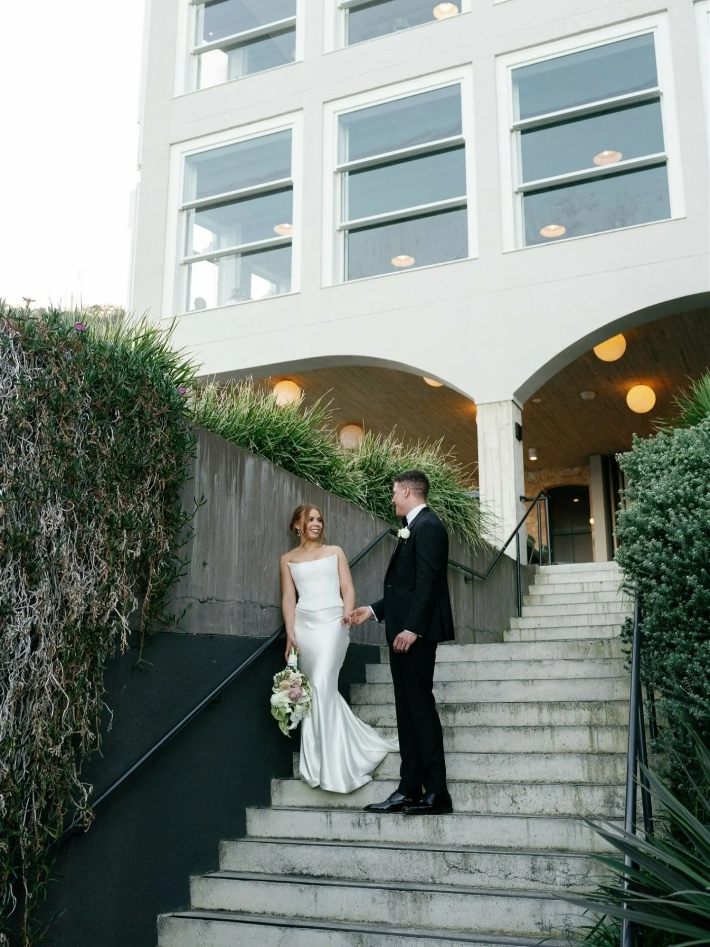 Modern romance by the coast 🤍
At @theimperialatclifton, one of my many favourite South Coast wedding venues for effortless vibes.

Bride: @taylorcull_
Groom: @rhyscull
Content: @amorstudiobowral
Venue: @theimperialatclifton
Celebrant: @jacqua.celebr