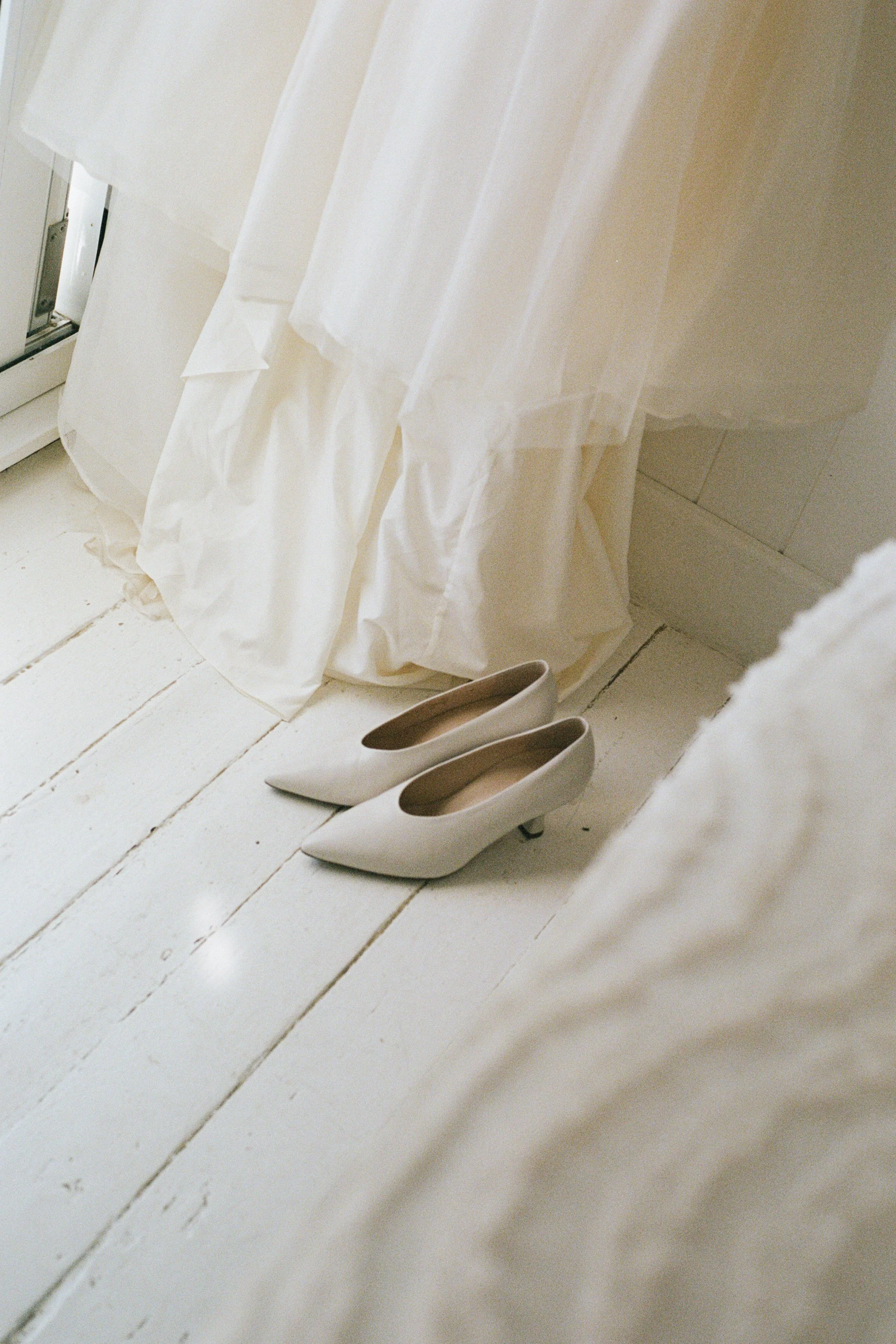 ElizaJadePhotography_SouthCoast_TheCove_Wedding_Film_Sophie&Luke-35.jpg