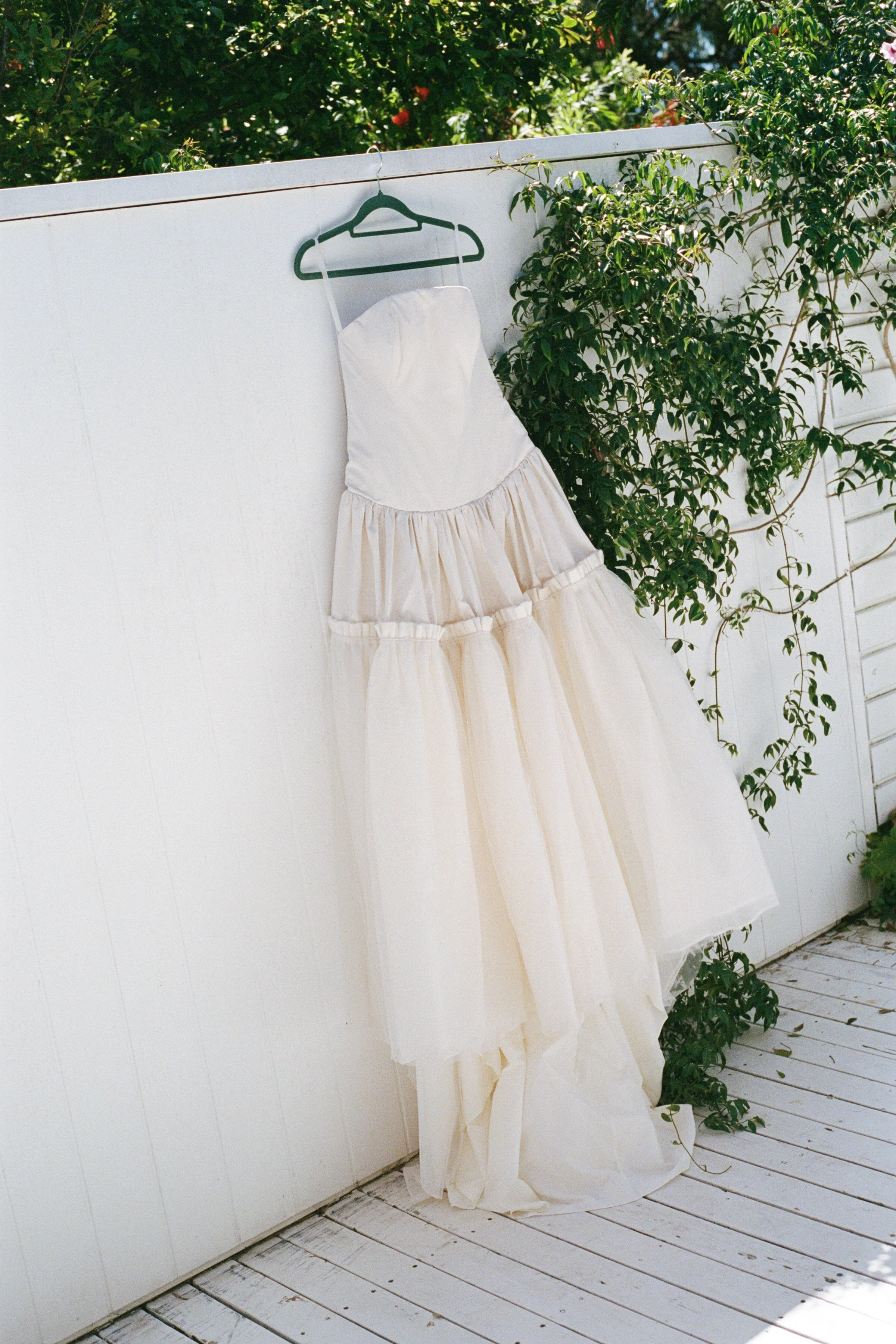 ElizaJadePhotography_SouthCoast_TheCove_Wedding_Film_Sophie&Luke-48.jpg