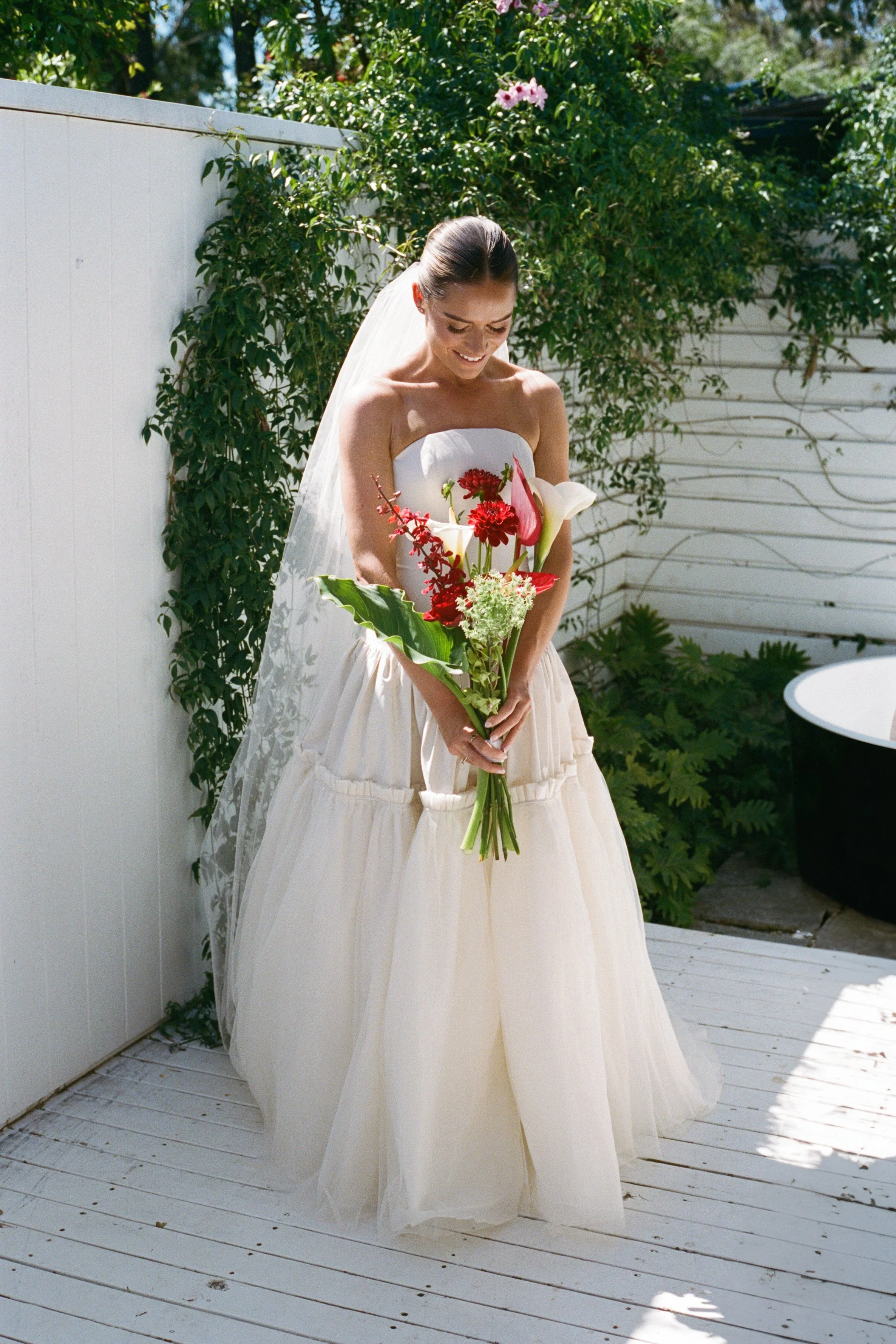 ElizaJadePhotography_SouthCoast_TheCove_Wedding_Film_Sophie&Luke-72.jpg