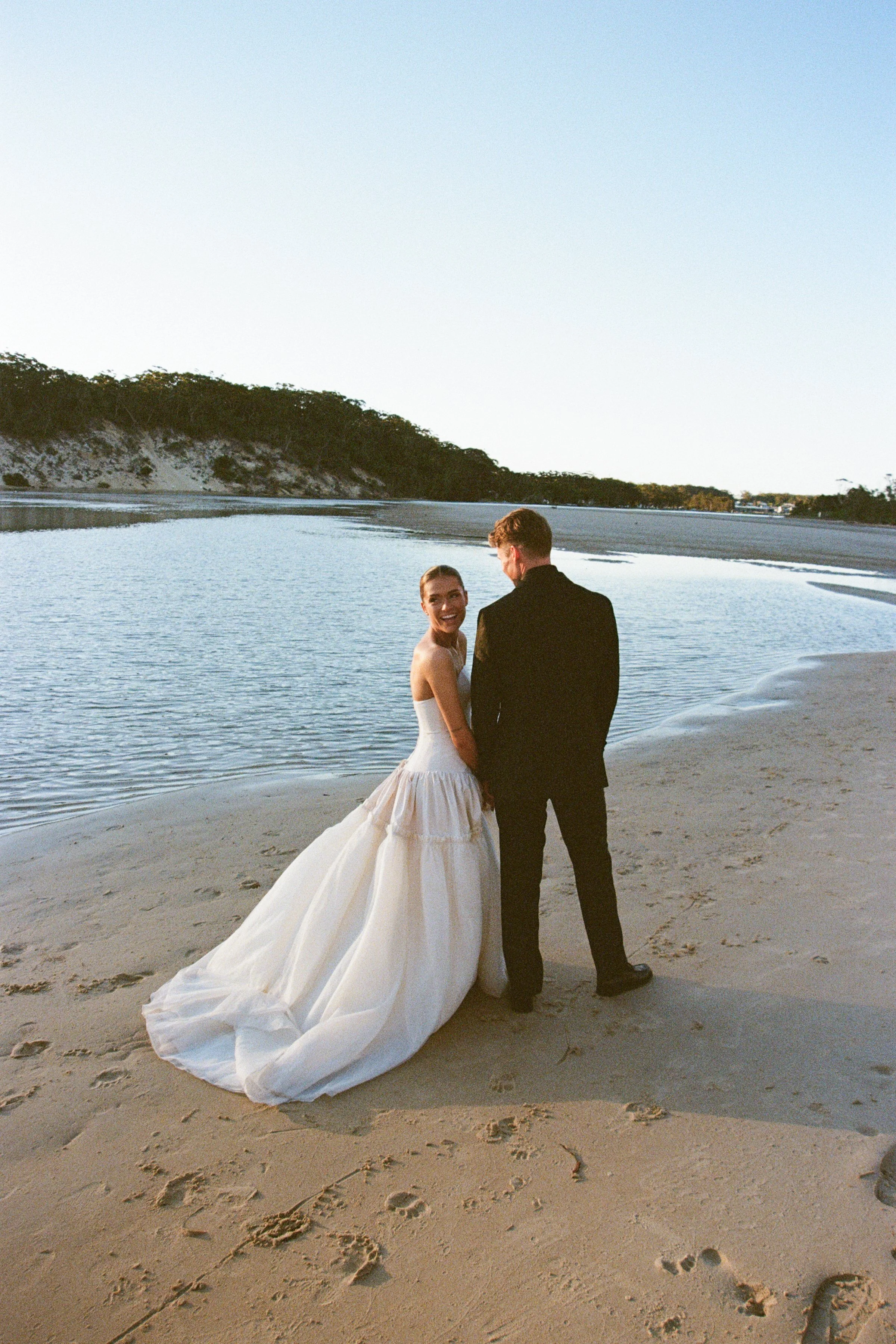 ElizaJadePhotography_SouthCoast_TheCove_Wedding_Film_Sophie&Luke-137.jpg