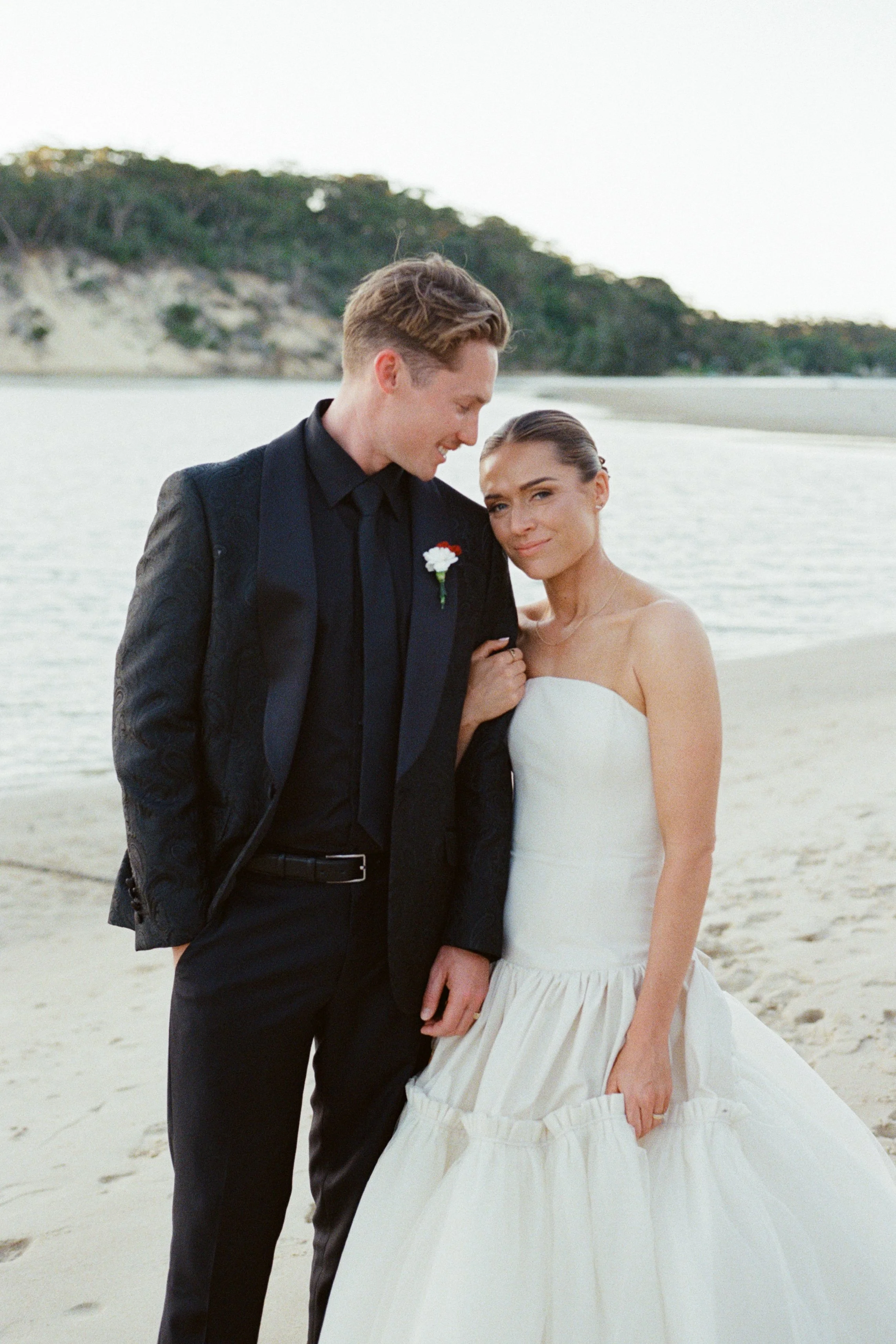 ElizaJadePhotography_SouthCoast_TheCove_Wedding_Film_Sophie&Luke-152.jpg