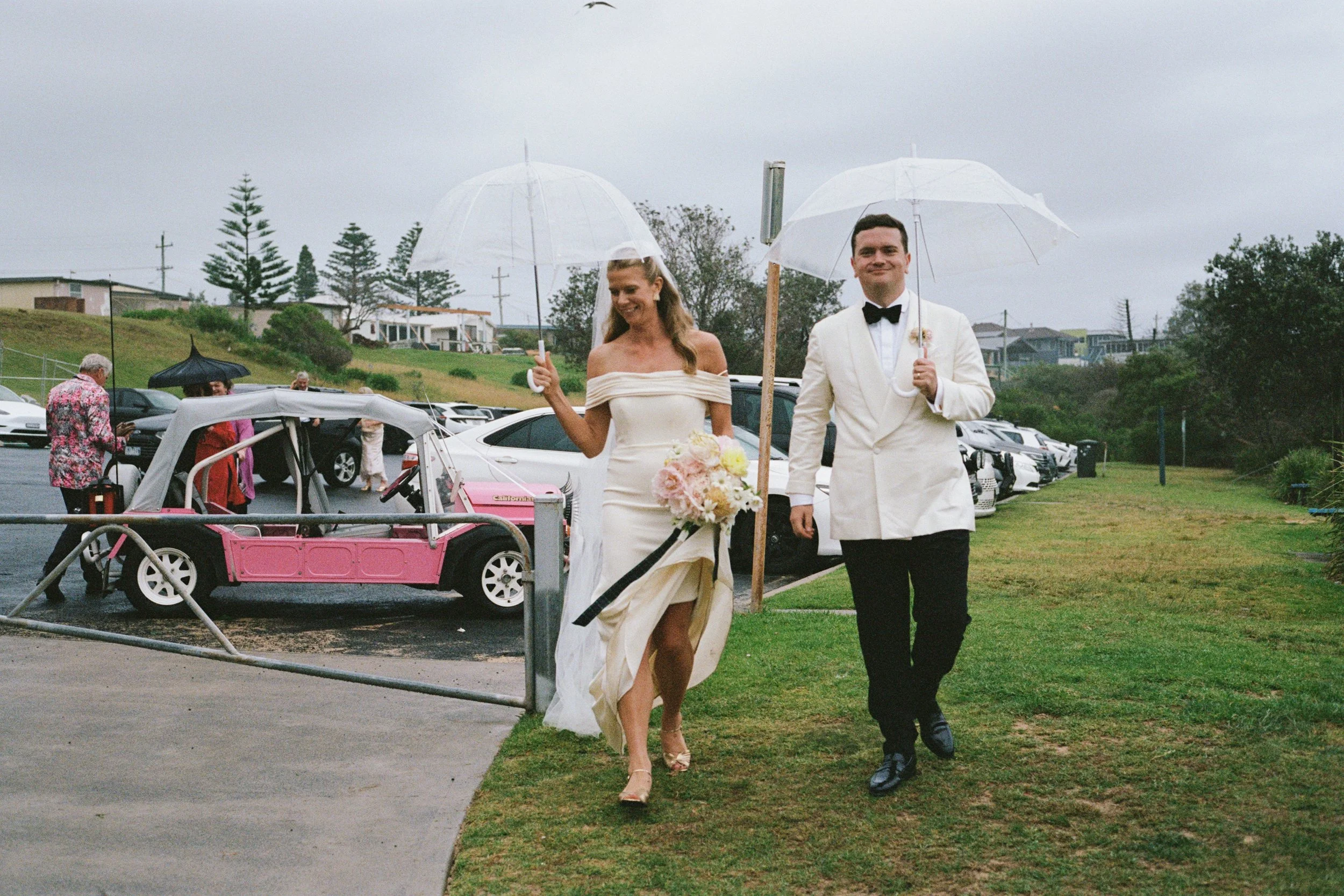 ElizaJadePhotography_SouthernCoast_Culburra_Wedding_Sally&Peter_FILM-22.jpg