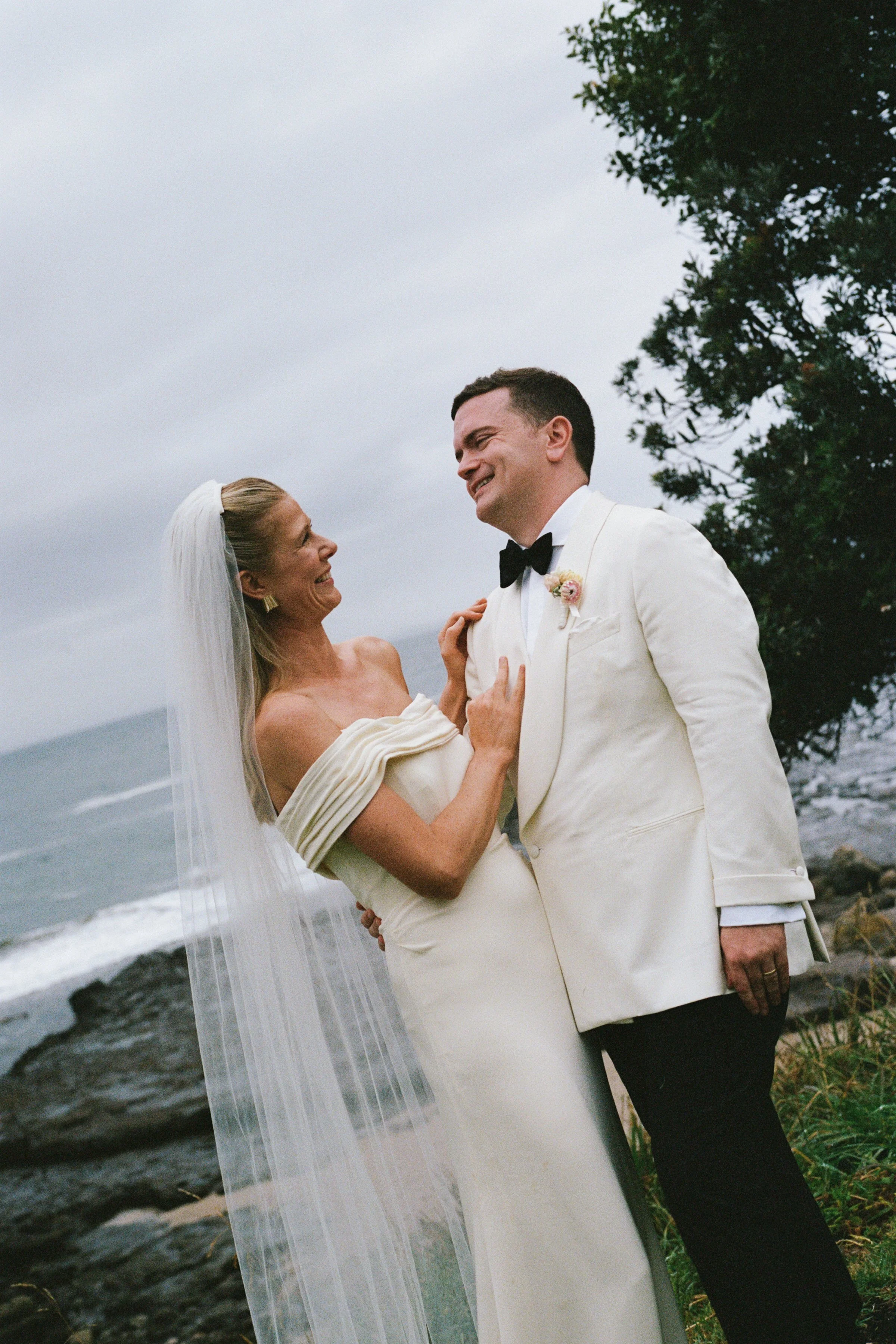 ElizaJadePhotography_SouthernCoast_Culburra_Wedding_Sally&Peter_FILM-12.jpg