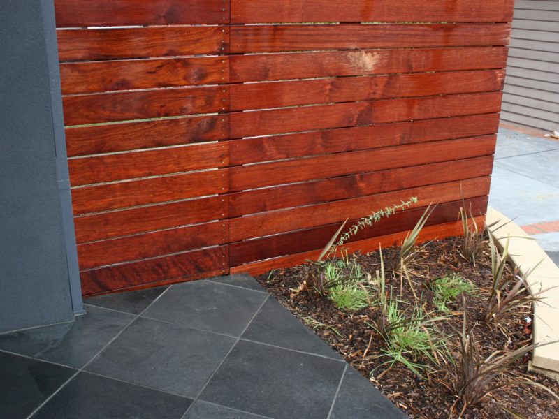 Byron-Black-front-tiles-2-3234uyj1g1igg7ihnwbitc.jpeg