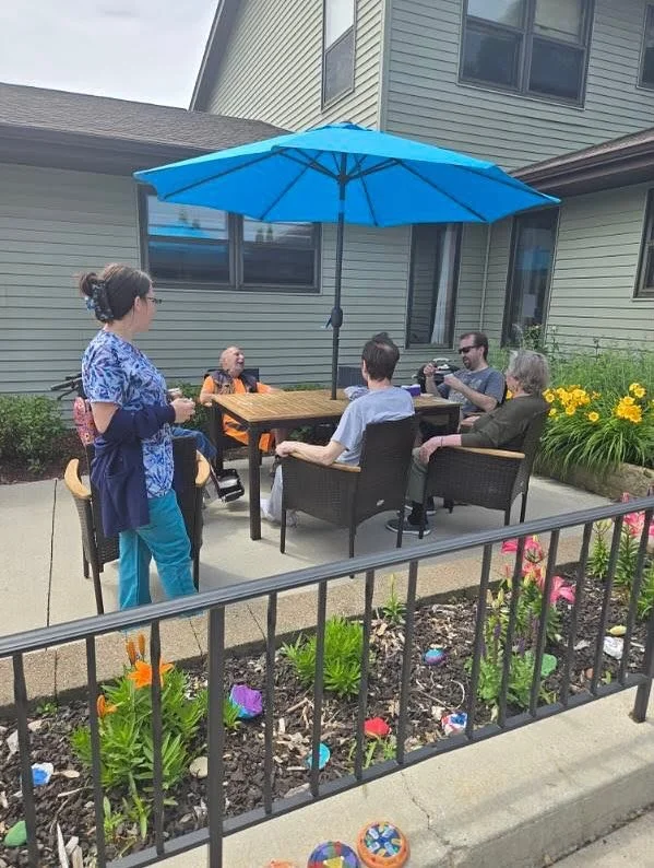 Sunshine, smiles, and fresh air - just what we all need ☀️
.
.
.
#AssistedLiving #SeniorLiving