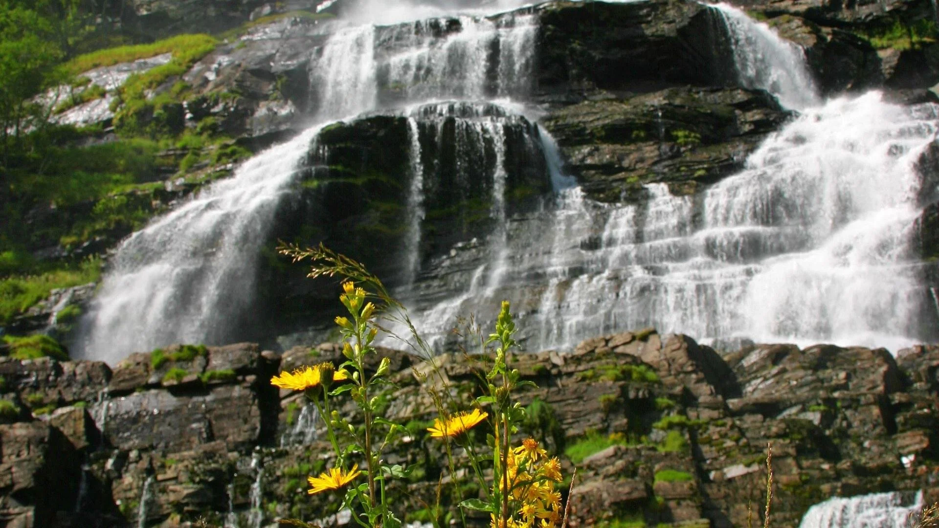Tvindefossen.jpg