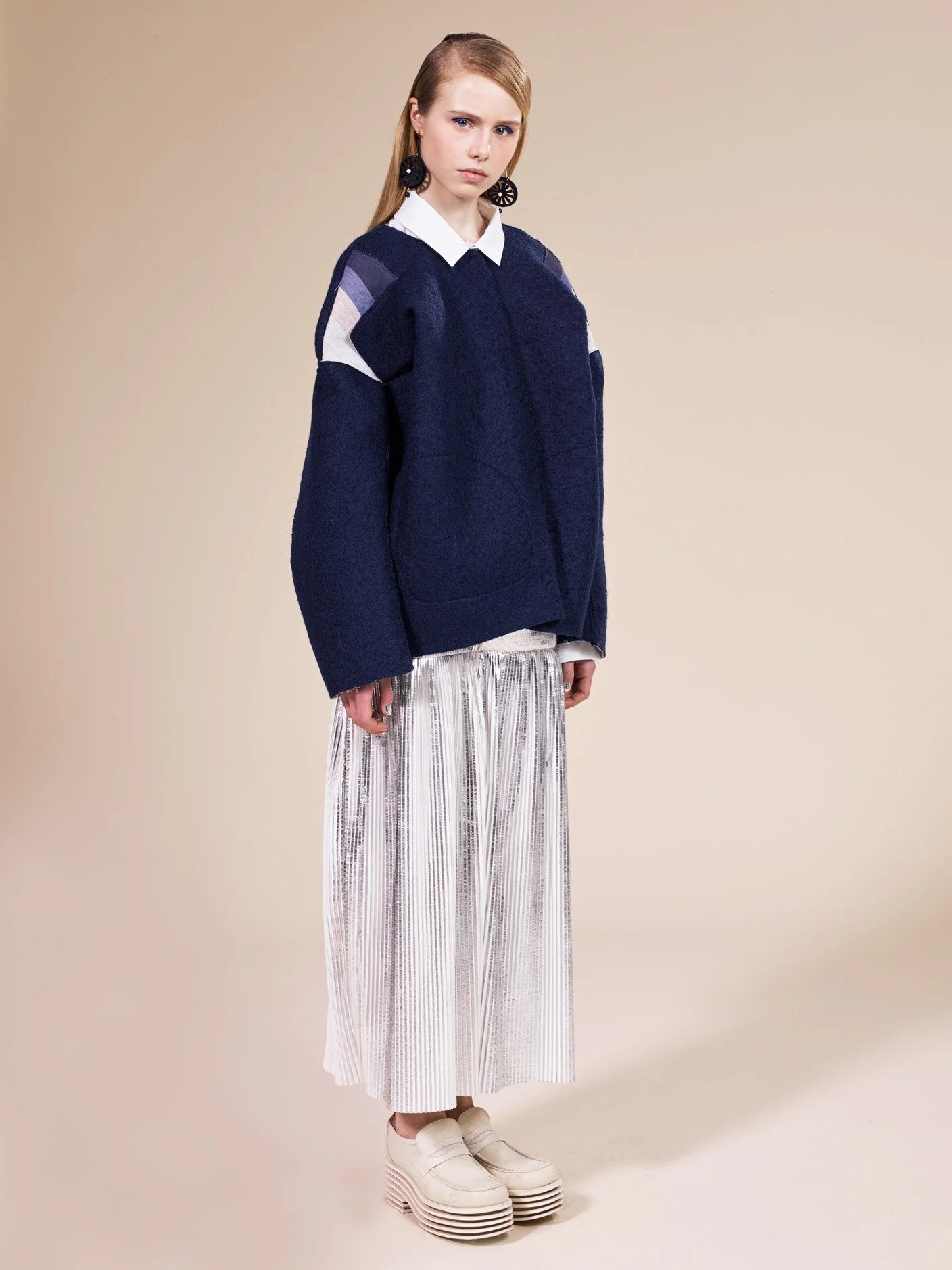 Min-Wu-AW-2015-Lookbook-London-Edit-Print11-Edit_2048x2048.jpg