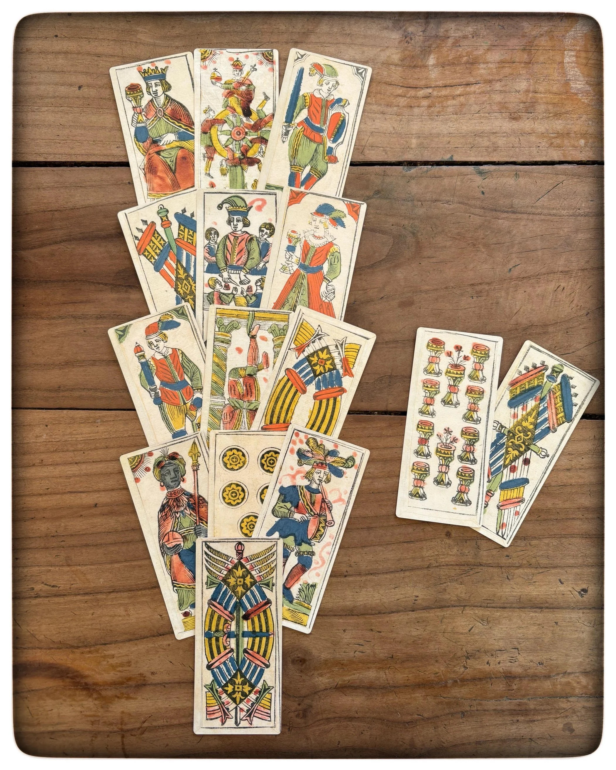 UN'INDAGINE SIMBOLICA CON IL TAROCCHINO BOLOGNESE