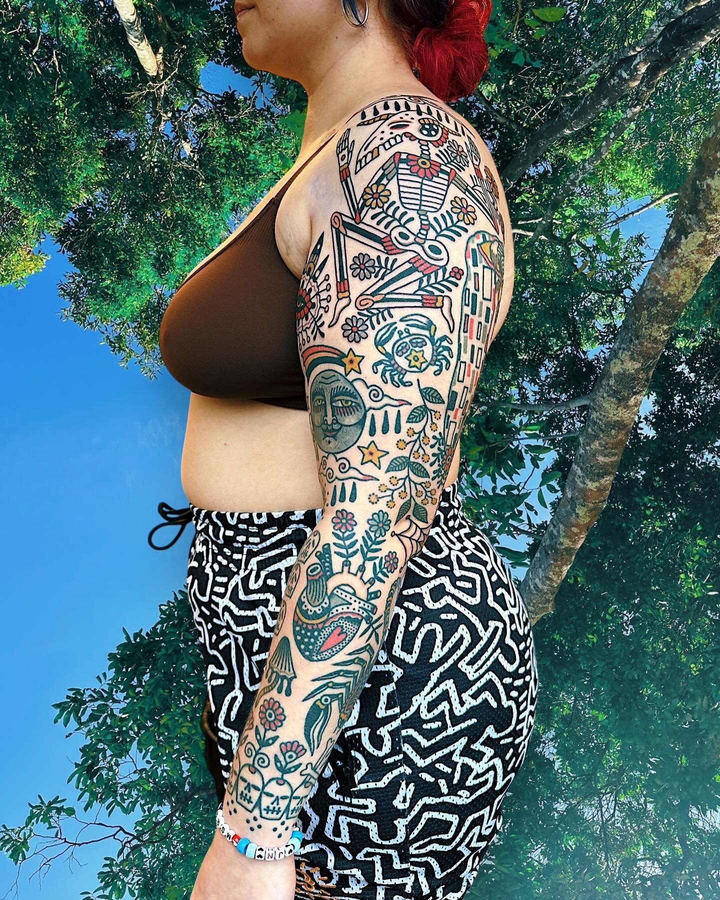 Nicole&rsquo;s arm!!! 💀❤️✨ three full day sessions, one cover up, all in one year !! Mostly healed, partly fresh ✨ Nicole it was an absolute dream working on this with you!! Thank you so much ❤️ all made at @tattoorosies 🏡