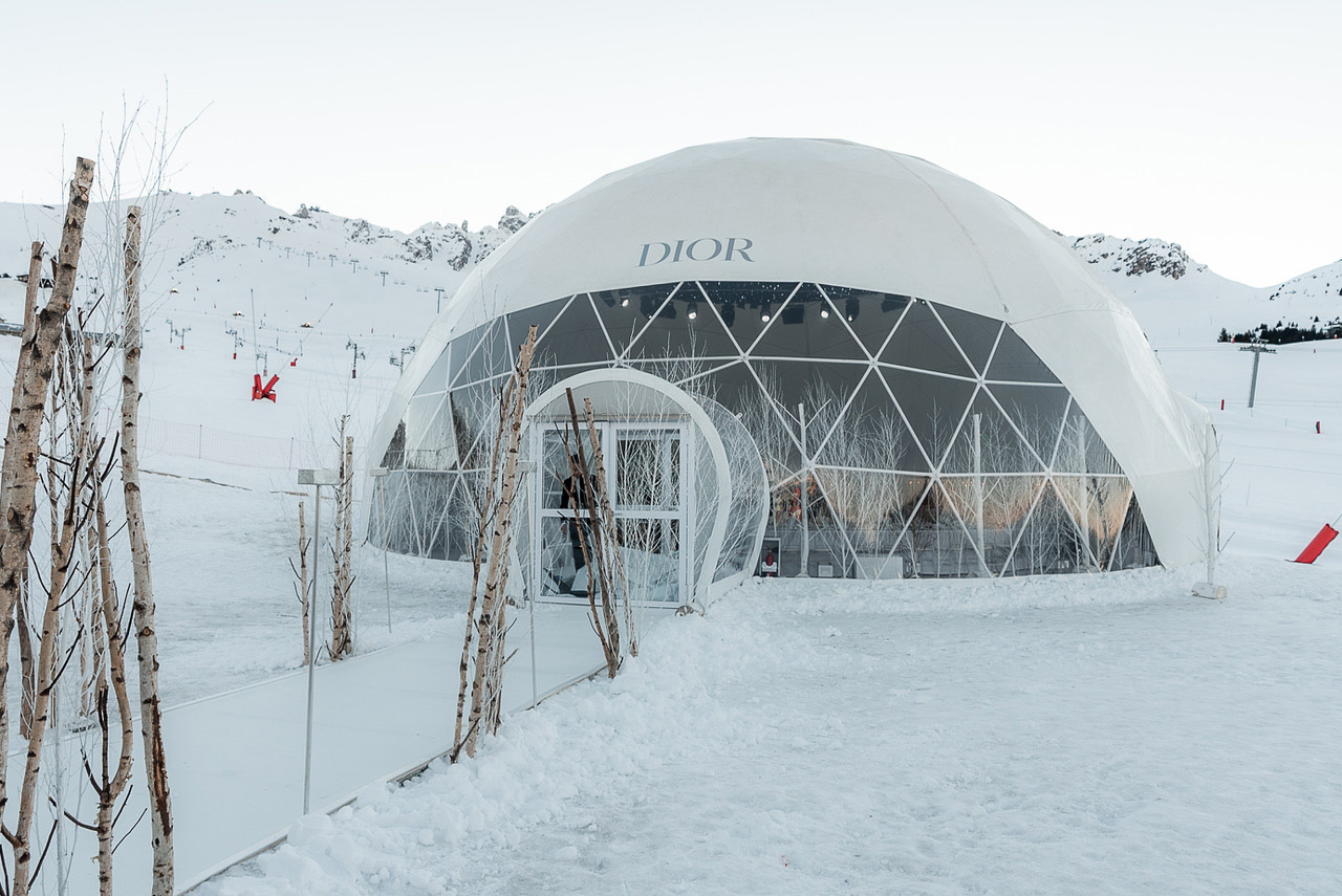 dior_courchevel_scenography_outdoor_designers_agence_christophe_gautrand_landscape_1.jpeg