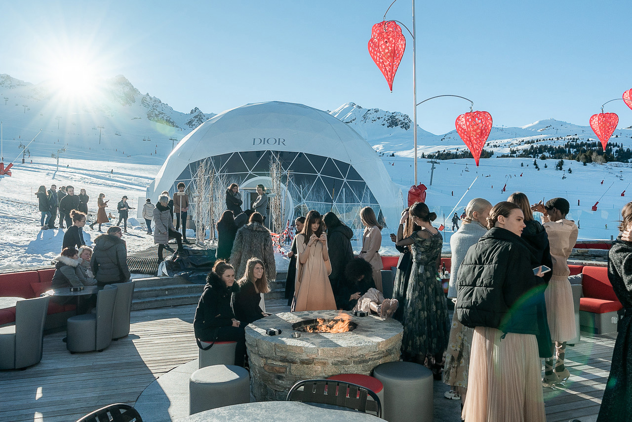 dior_courchevel_scenography_outdoor_designers_agence_christophe_gautrand_landscape_3.jpeg