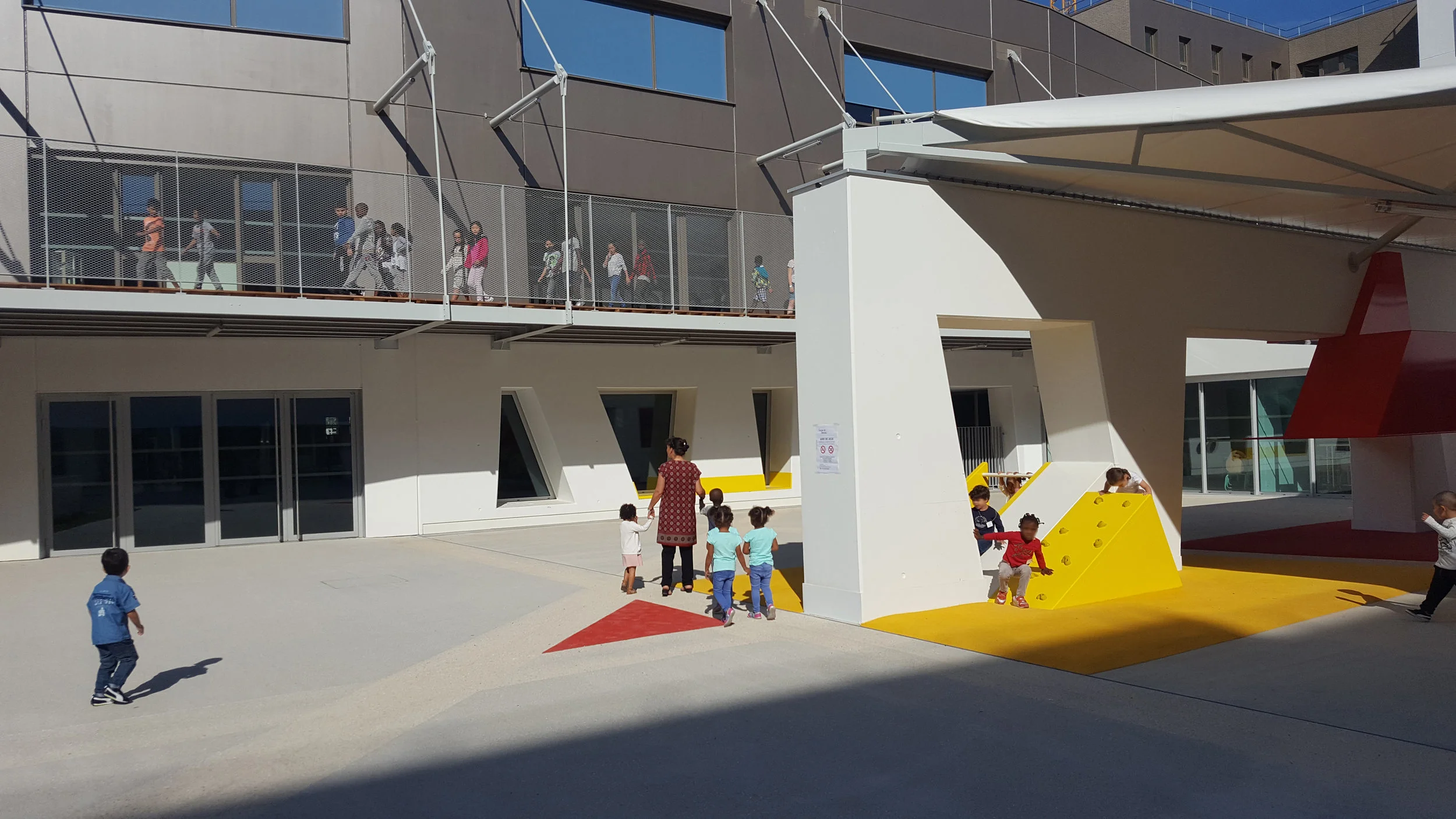 zac_montjoie_saint_denis_public_outdoor_design_christophe_gautrand_paysagiste_1.jpg