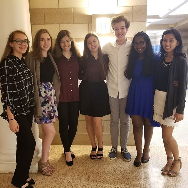 As is our norm, we're behind on social media updates. We've been recovering from a full weekend at the Holy Cross tournament in New Orleans, where Mariah/Noor finished 3rd and reached their first bid round. Sophie/Pri finished 9th.
We're on the road again this weekend in Davie, FL!