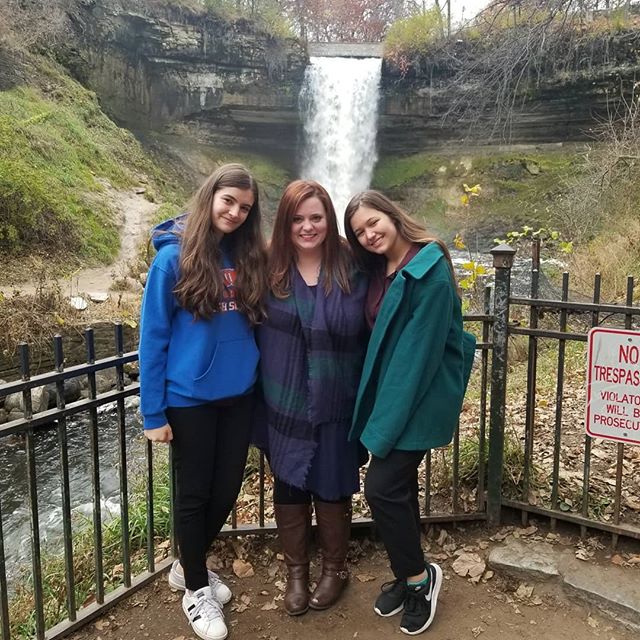 The first weekend of November saw Noor and Mariah take on the Apple Valley tournament in Minnesota. We got some debates at our second bid tournament on the pharmaceuticals topic. We didn't get the bid this weekend...but we did enjoy the fall weather and exploring Minneapolis.