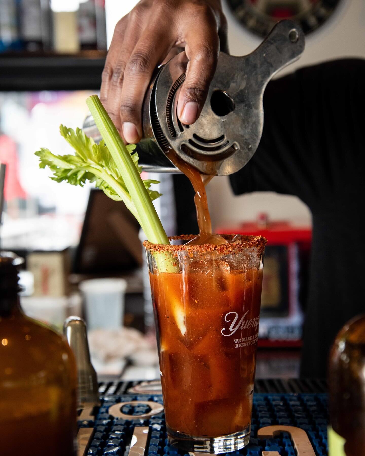 Sundays are for BBQ and Bloody Marys. Come see us in @summerhill_atl!
📷: @dominiquewhitephoto for @grubfreaks #woodschapelbbq #summerhillatl #atlbbq #atlantabbq #bloodymary #bbqbrunch
