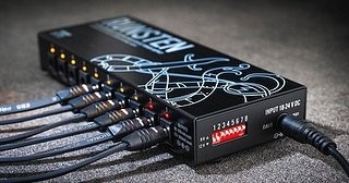 Meet RUNSTEN, a groundbreaking @ebsswedenofficial DC power supply for pedalboards designed to meet the increasing demands of today&rsquo;s musicians for power, flexibility, and portability. Get rid of using multiple power supplies and get ready for t