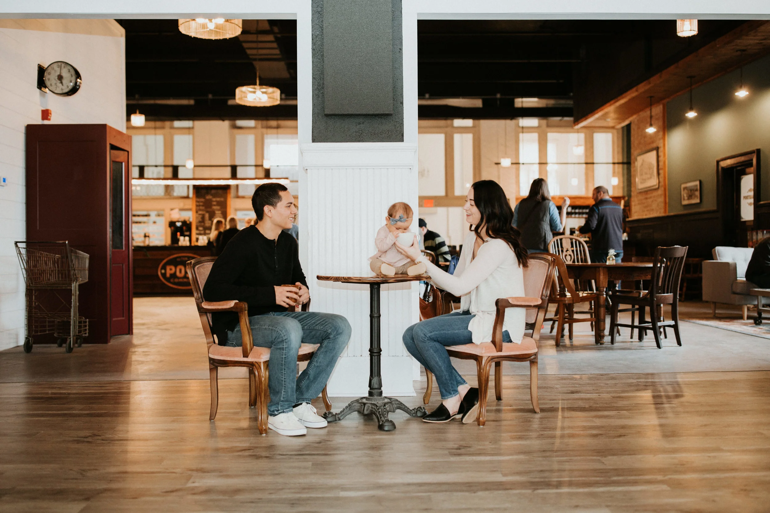ALTONILLINOISPHOTOGRAPHER--POSTCOMMONS--COFFEESHOP-58.jpg