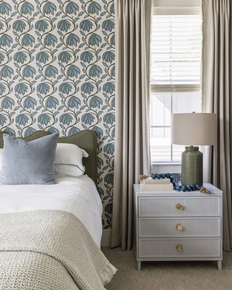 fredricks-girlsatflourish-101 Large.jpeg