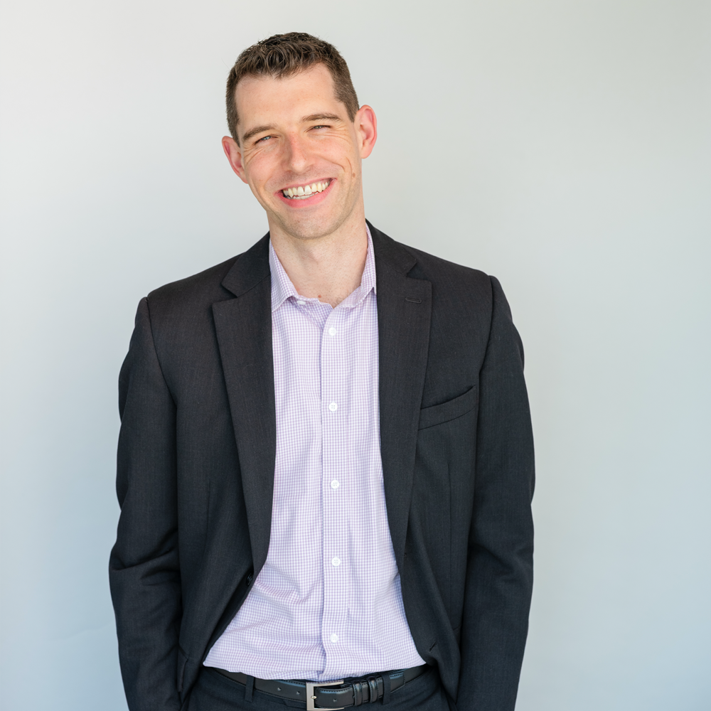 ANDREW GLADHILL, CFA, IACCP® • PARTNER,  CHIEF COMPLIANCE OFFICER, DIRECTOR OF INVESTMENTS