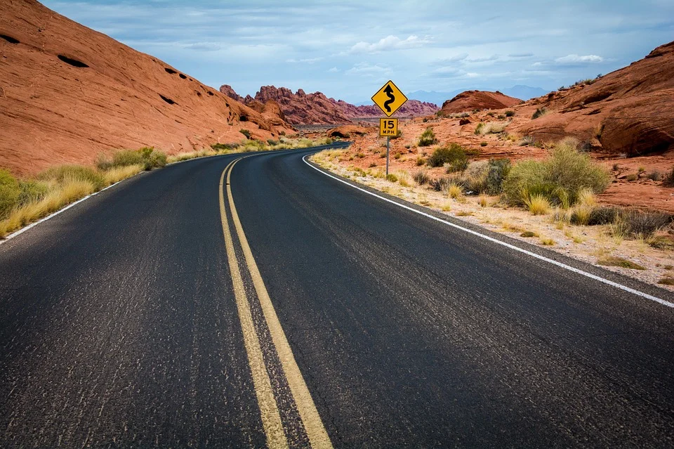 road-1030888_960_720.jpg