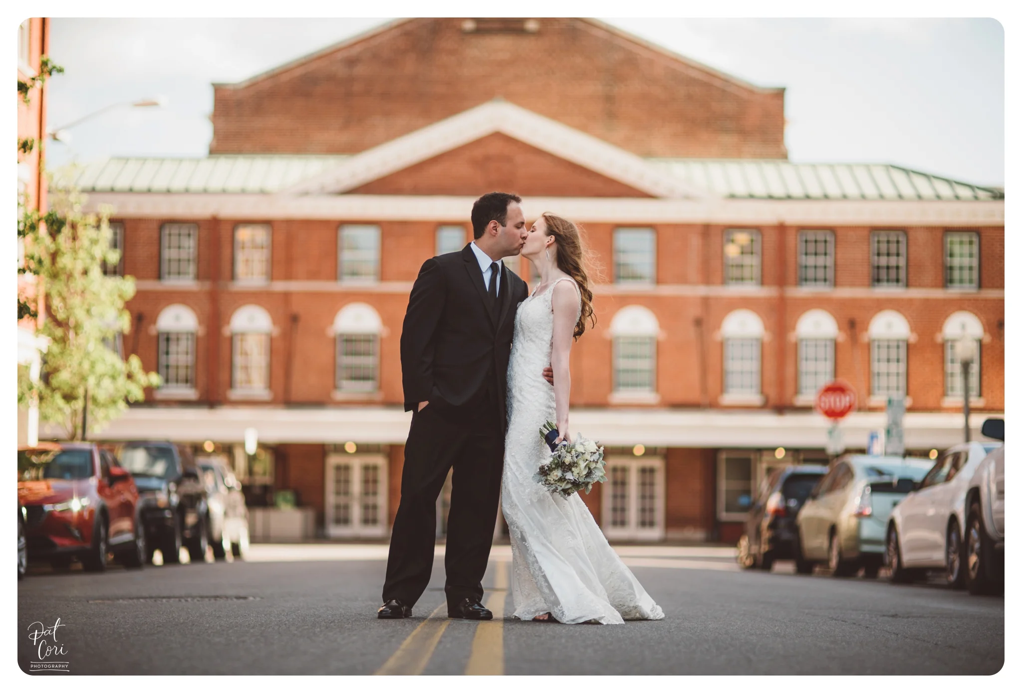 Center-in-the-Square-Weddings-Wedding-Photographer-Virginia-Roanoke-Pat-Cori-Photography-026.jpg