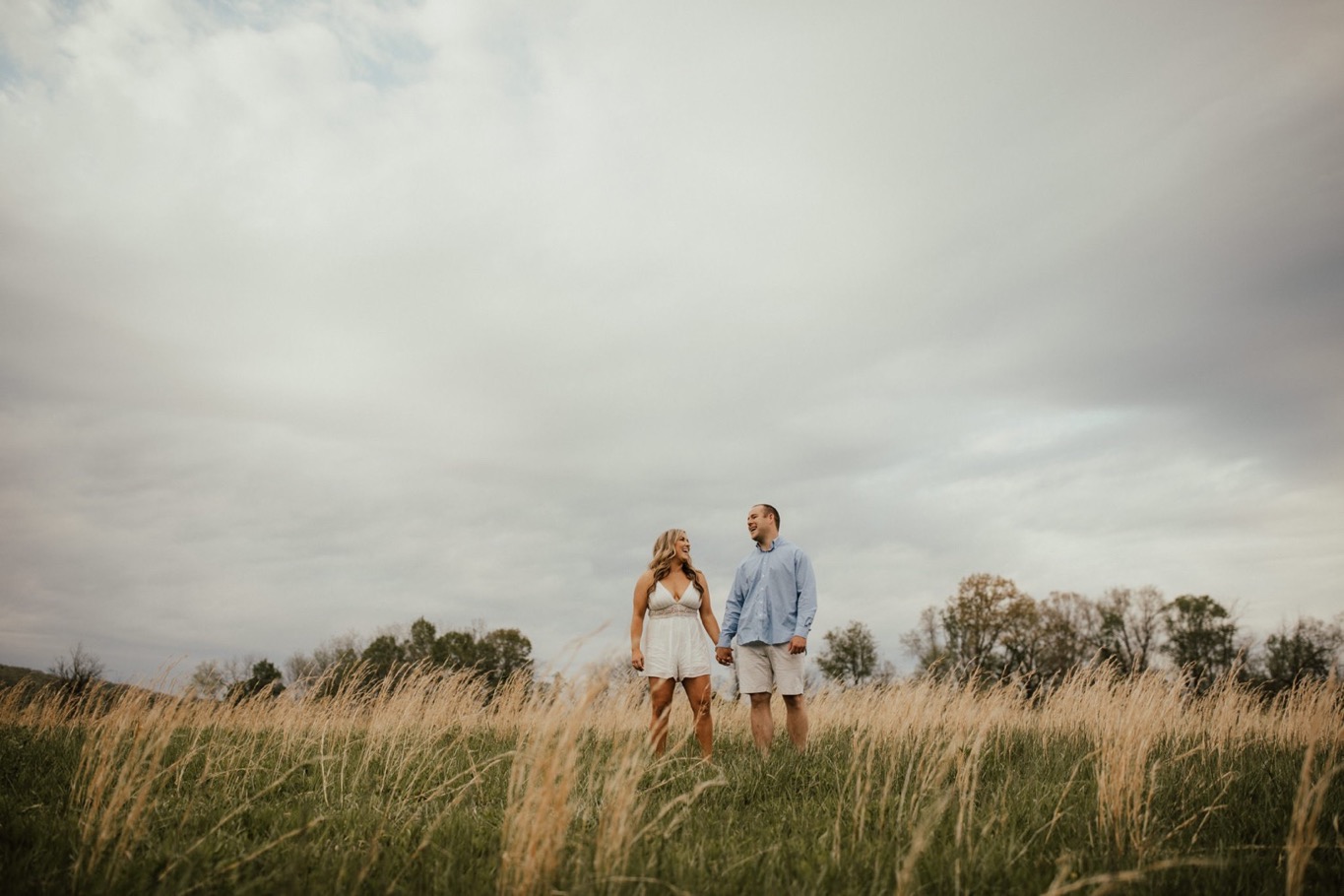 09_Blacksburg - Engagement Photographer - Virginia - Pat Cori Photography-12_blacksburg_Photographer_Field_Virginia_Portraits_Engagement.jpg