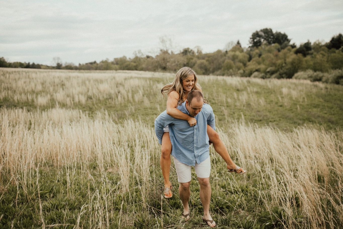 16_Blacksburg - Engagement Photographer - Virginia - Pat Cori Photography-23_blacksburg_Photographer_Field_Virginia_Portraits_Engagement.jpg