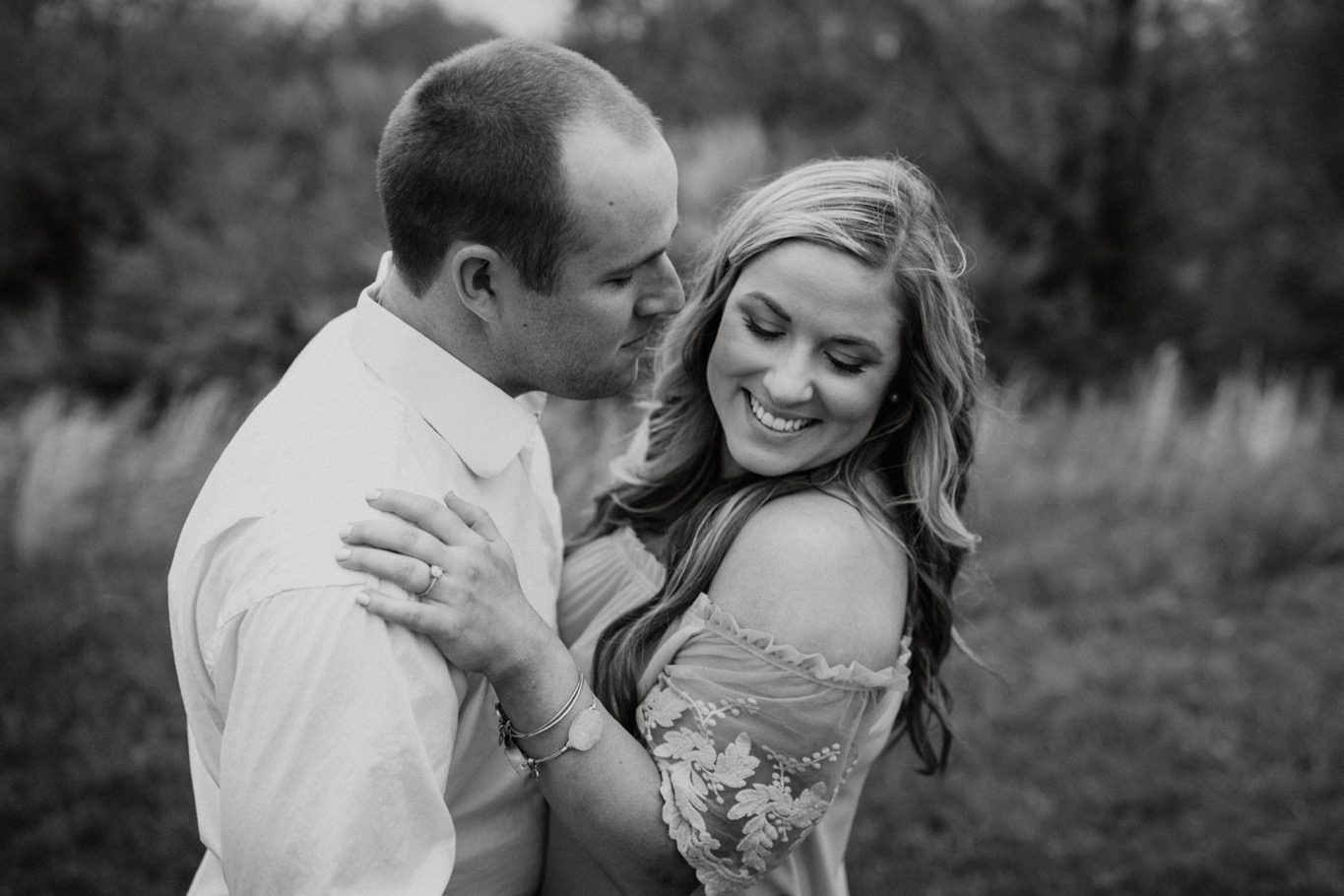 31_Blacksburg - Engagement Photographer - Virginia - Pat Cori Photography-43_blacksburg_Photographer_Field_Virginia_Portraits_Engagement.jpg