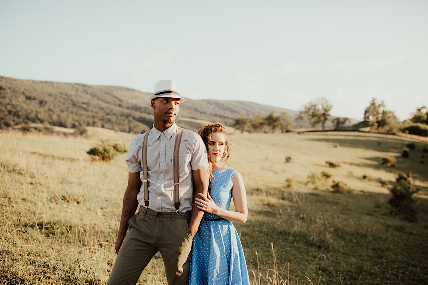 18_Fun outdoor Engagement - Pat Cori Photography-28_outdoors_Pizza_PatCoriPhotography_Virginia_Picnic_Engagement.jpg