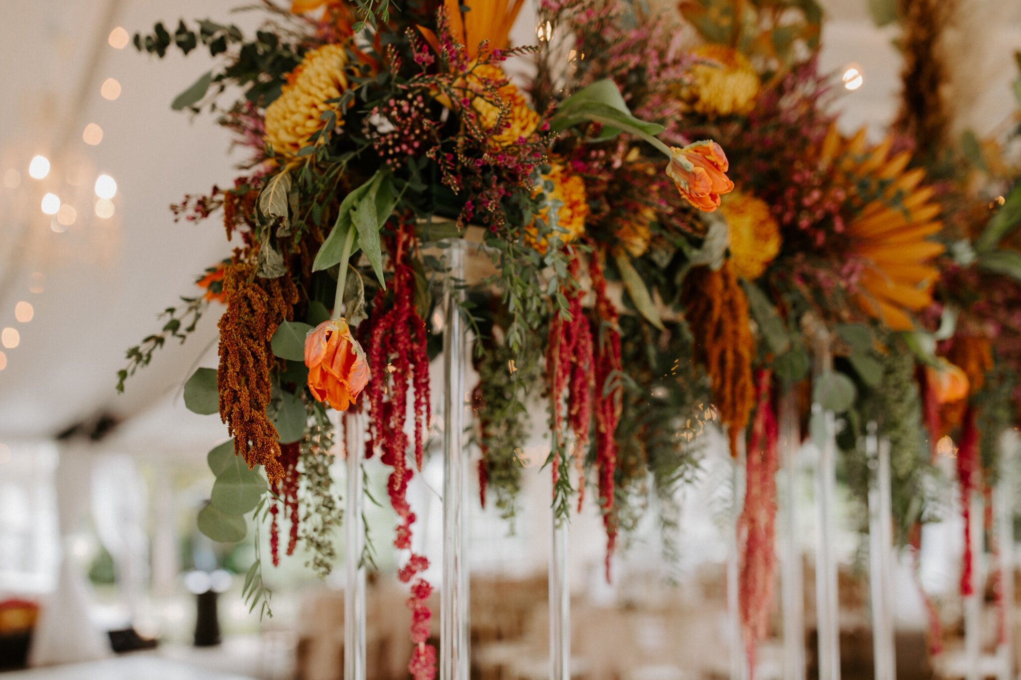 35_Wedding table set-up, centerpieces, favors.jpg