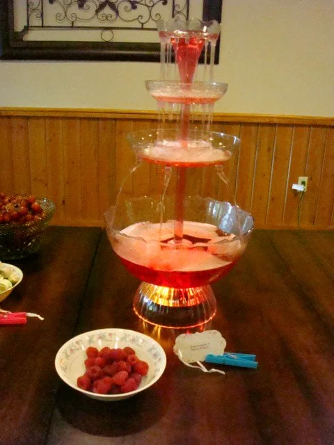 champagne fountain.jpg