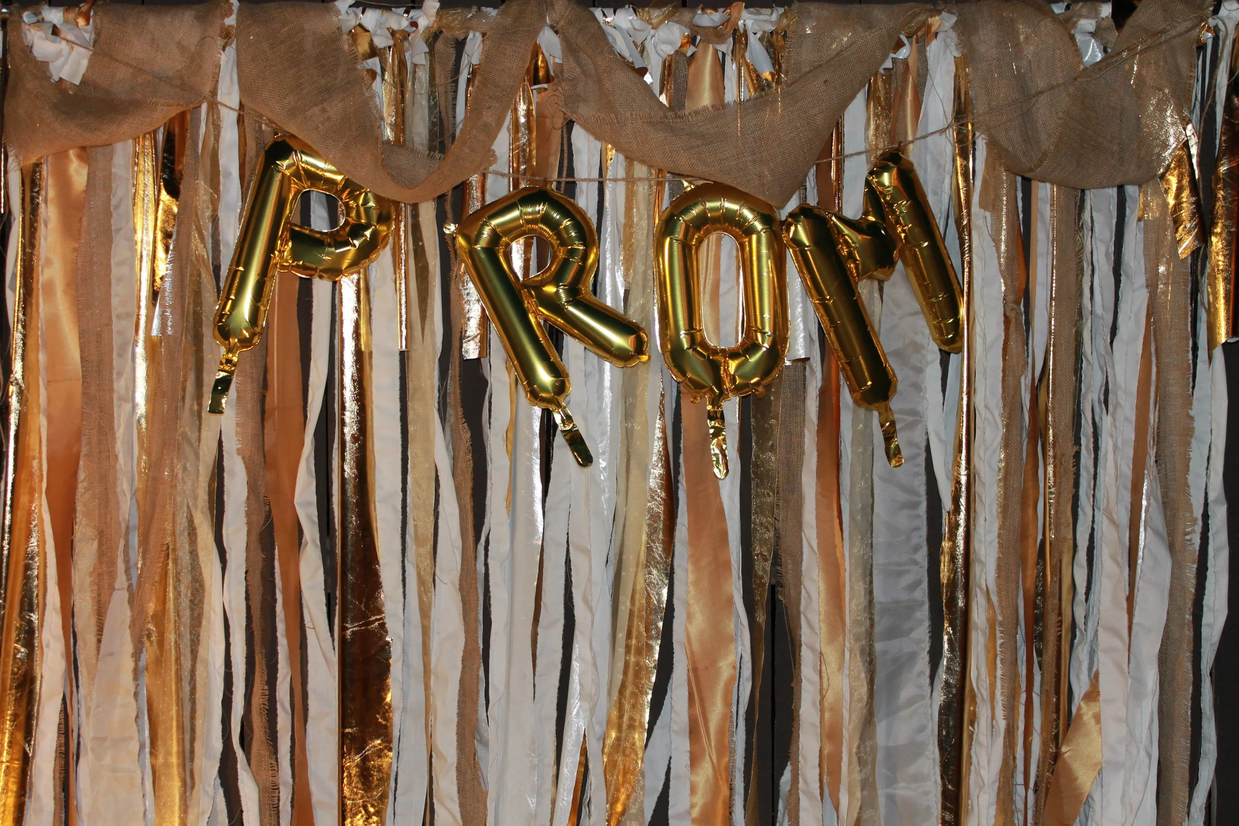 Metallic Frill Backdrop